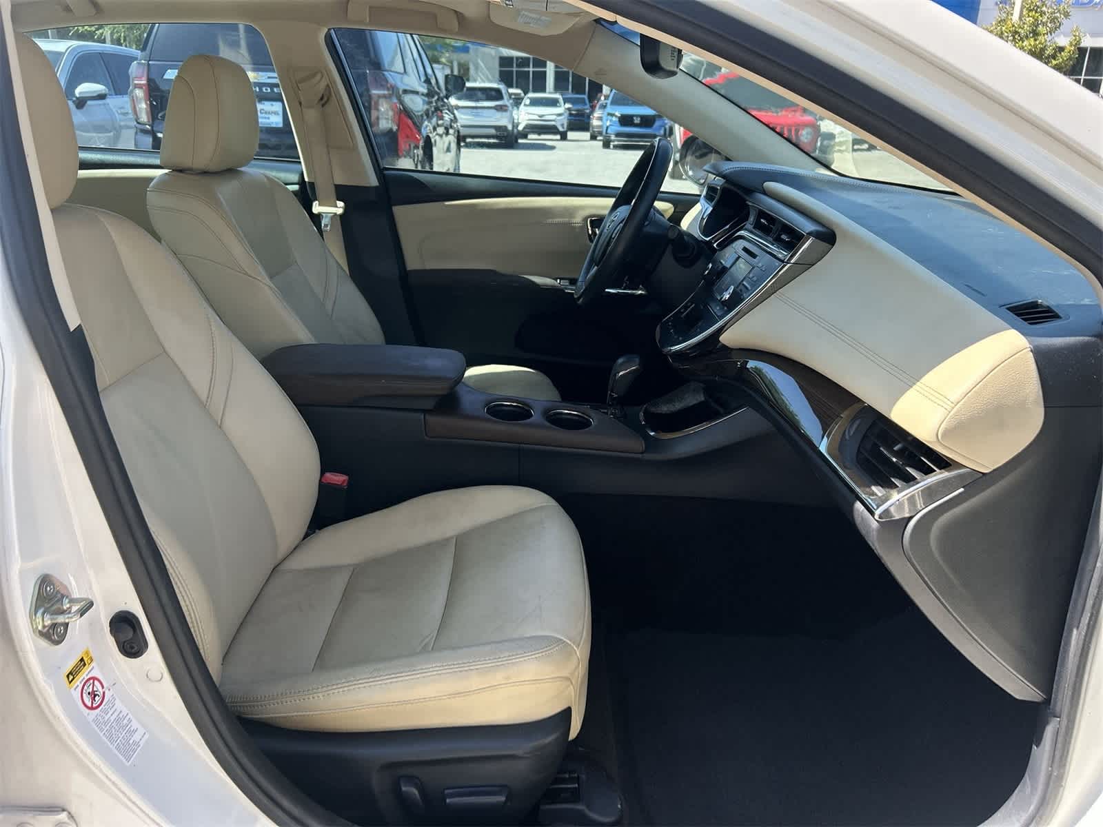 2014 Toyota Avalon Touring 17