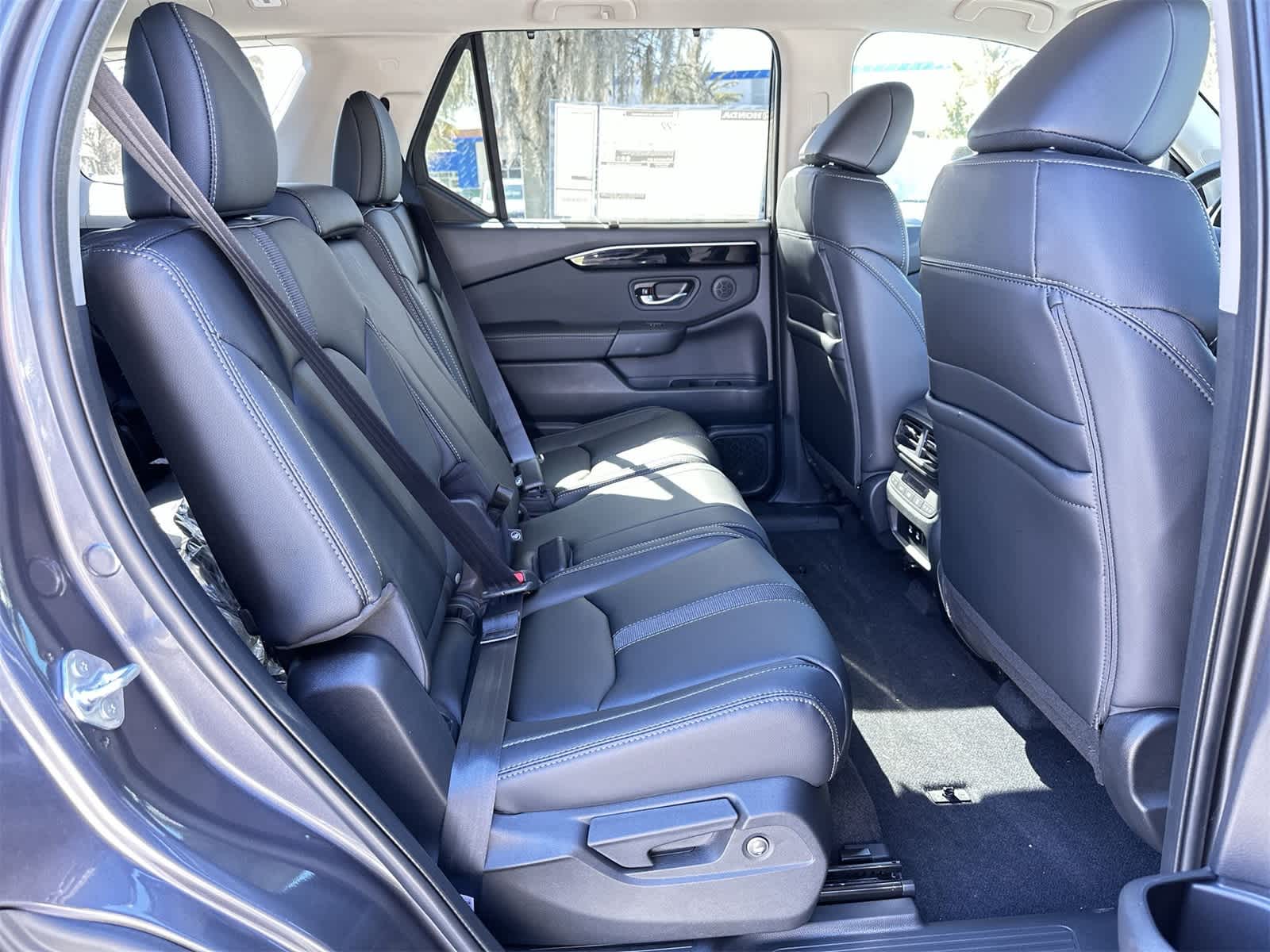 Thumbnail: 2026 Honda Pilot - 15