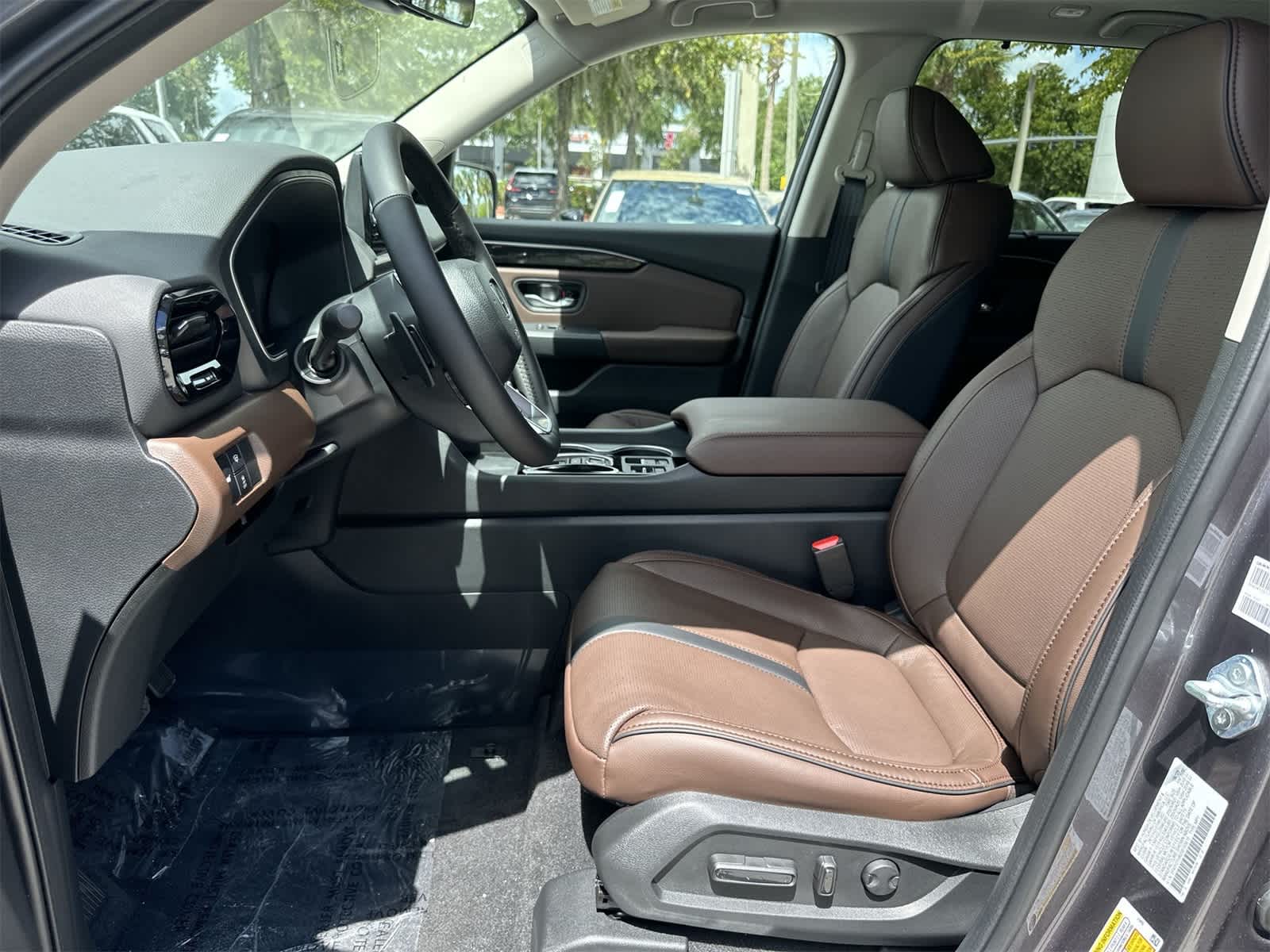Thumbnail: 2025 Honda Pilot - 13