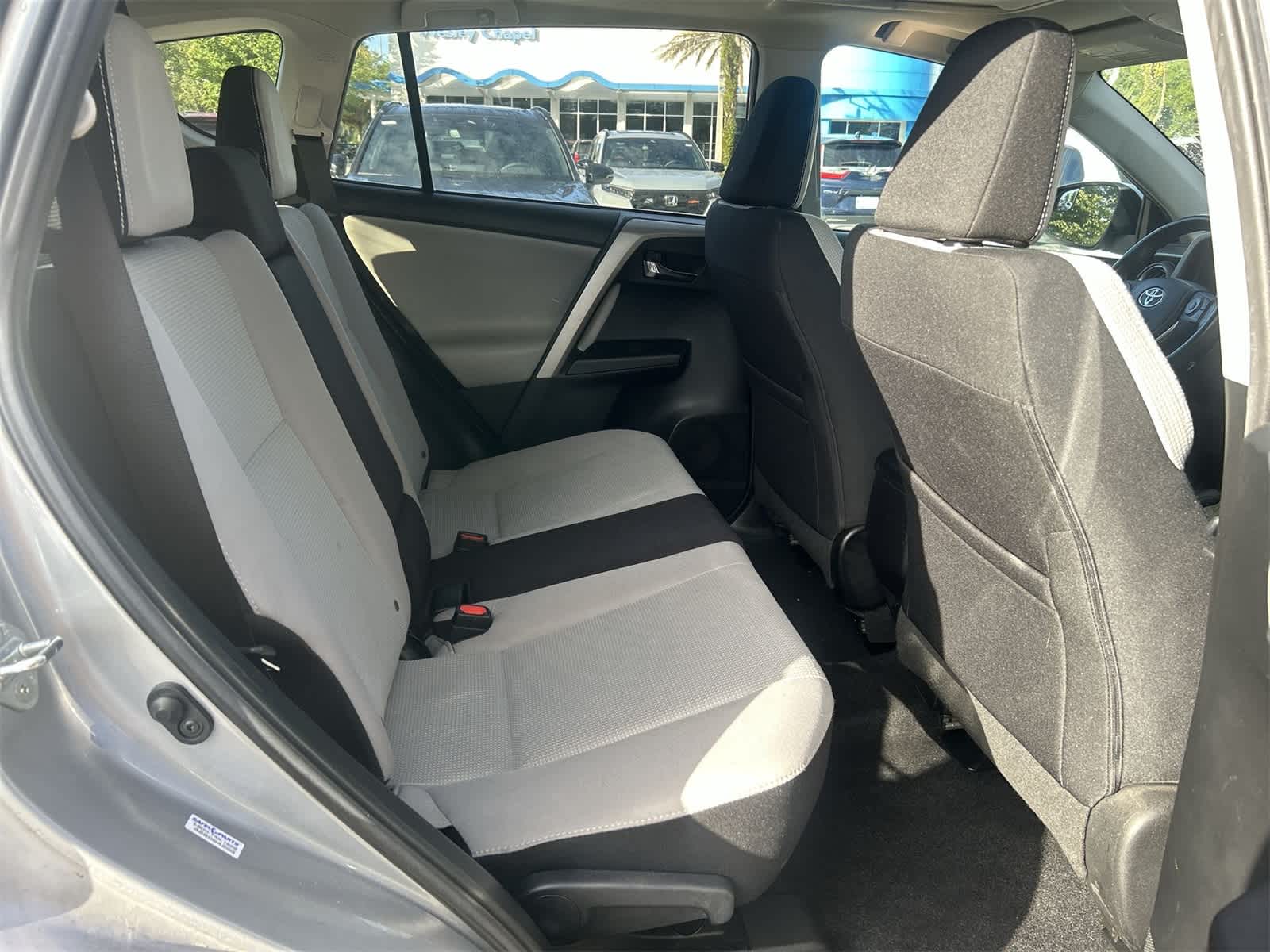 2016 Toyota RAV4 XLE 15