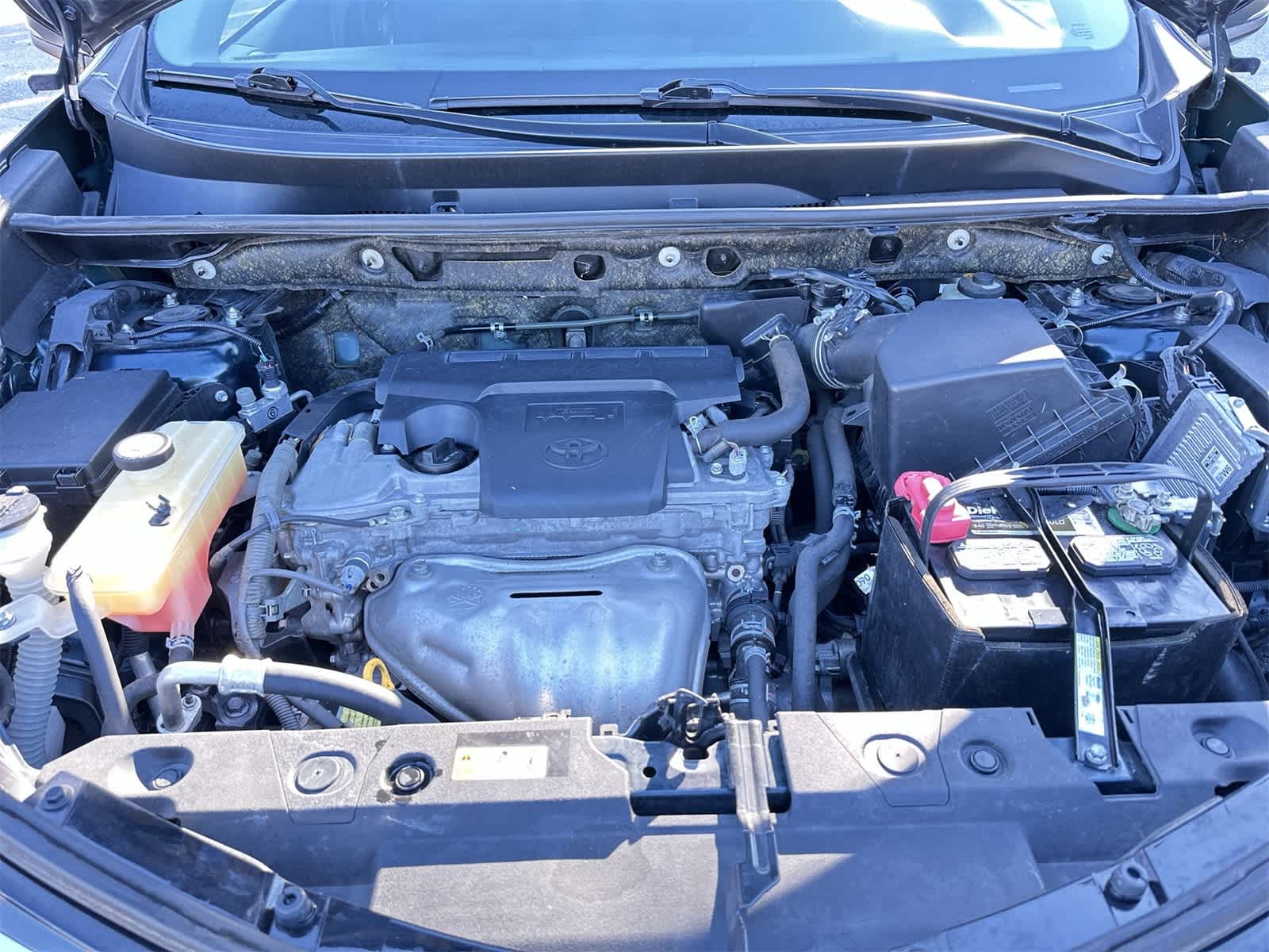 Thumbnail: 2018 Toyota RAV4 - 13