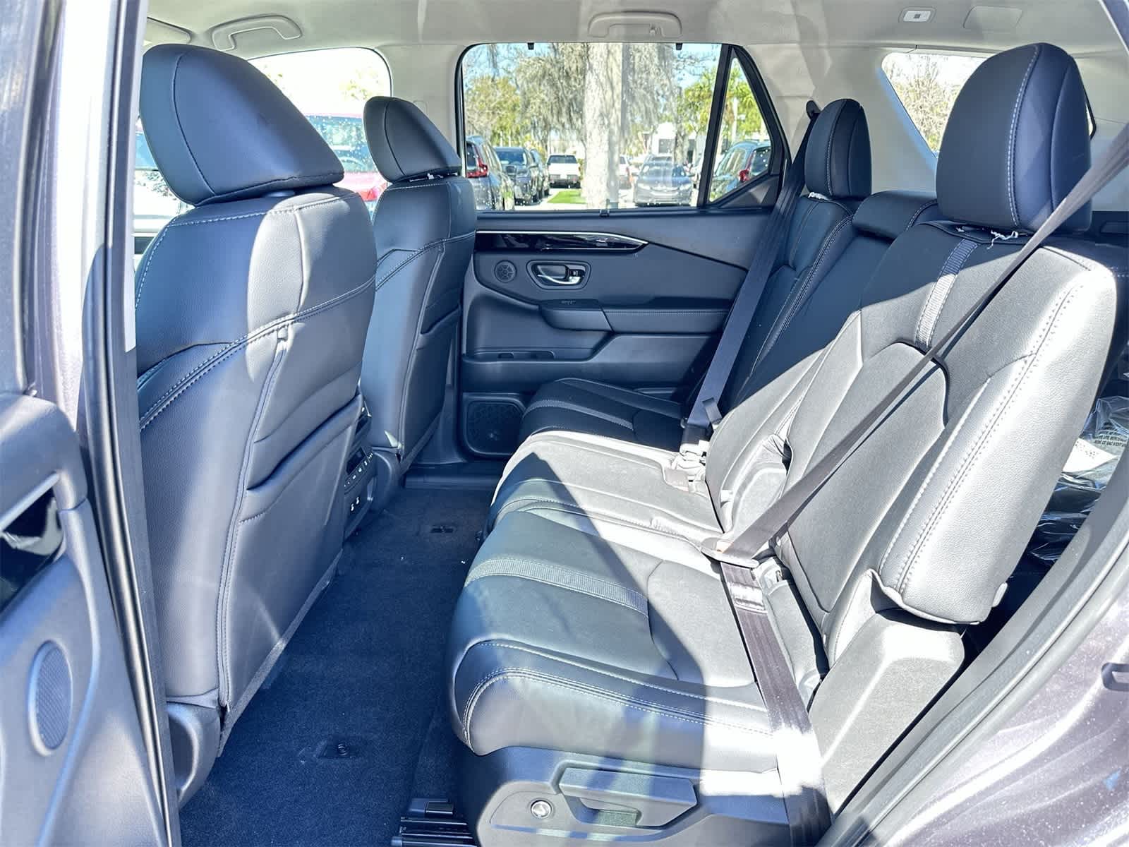 Thumbnail: 2026 Honda Pilot - 15