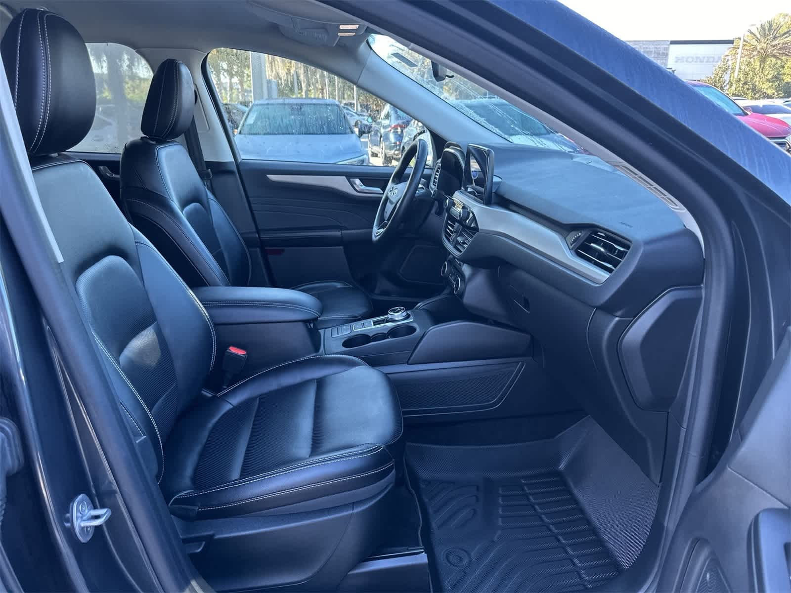 Thumbnail: 2022 Ford Escape - 17