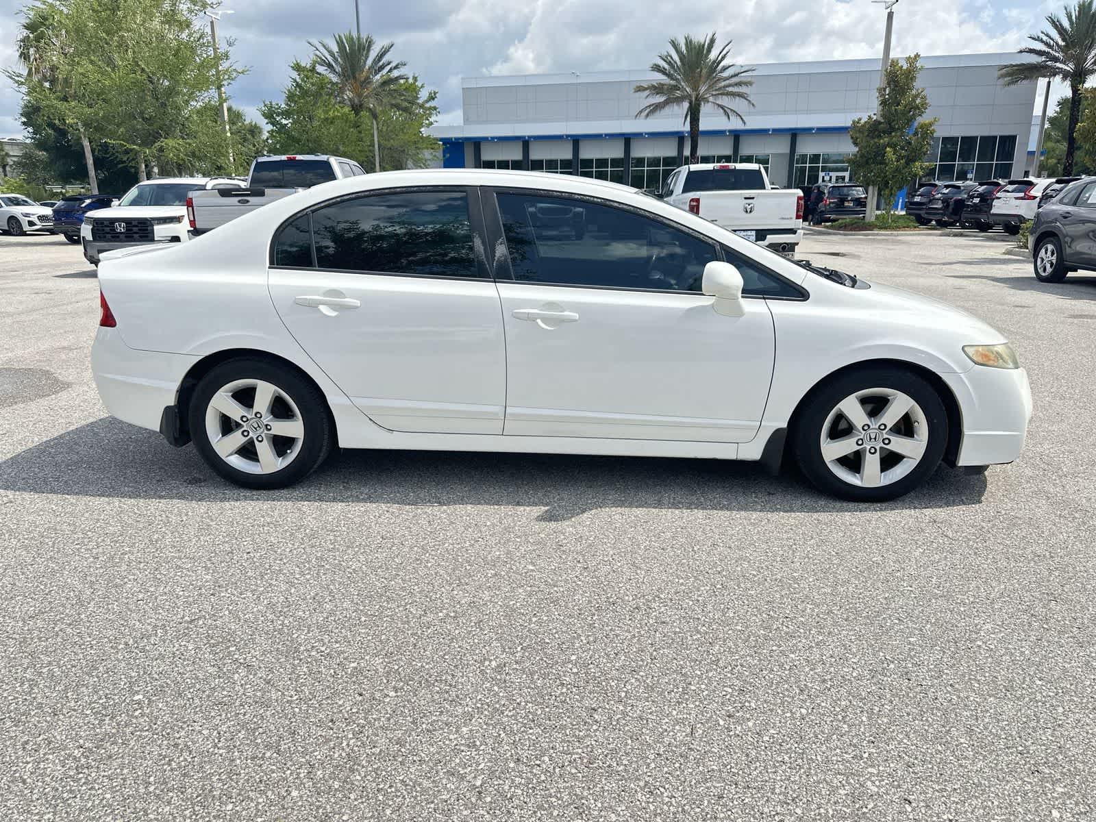 Thumbnail: 2011 Honda Civic - 7