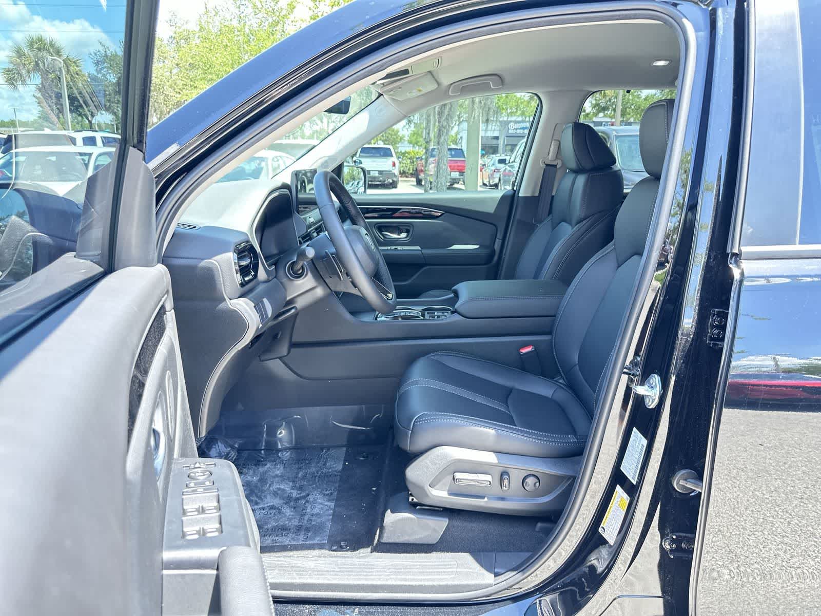 Thumbnail: 2026 Honda Pilot - 2
