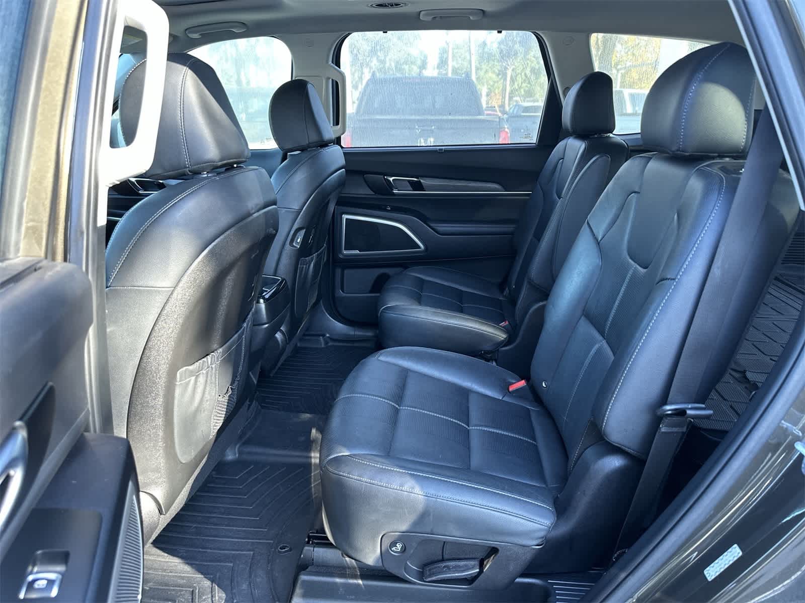 Thumbnail: 2021 Kia Telluride - 15