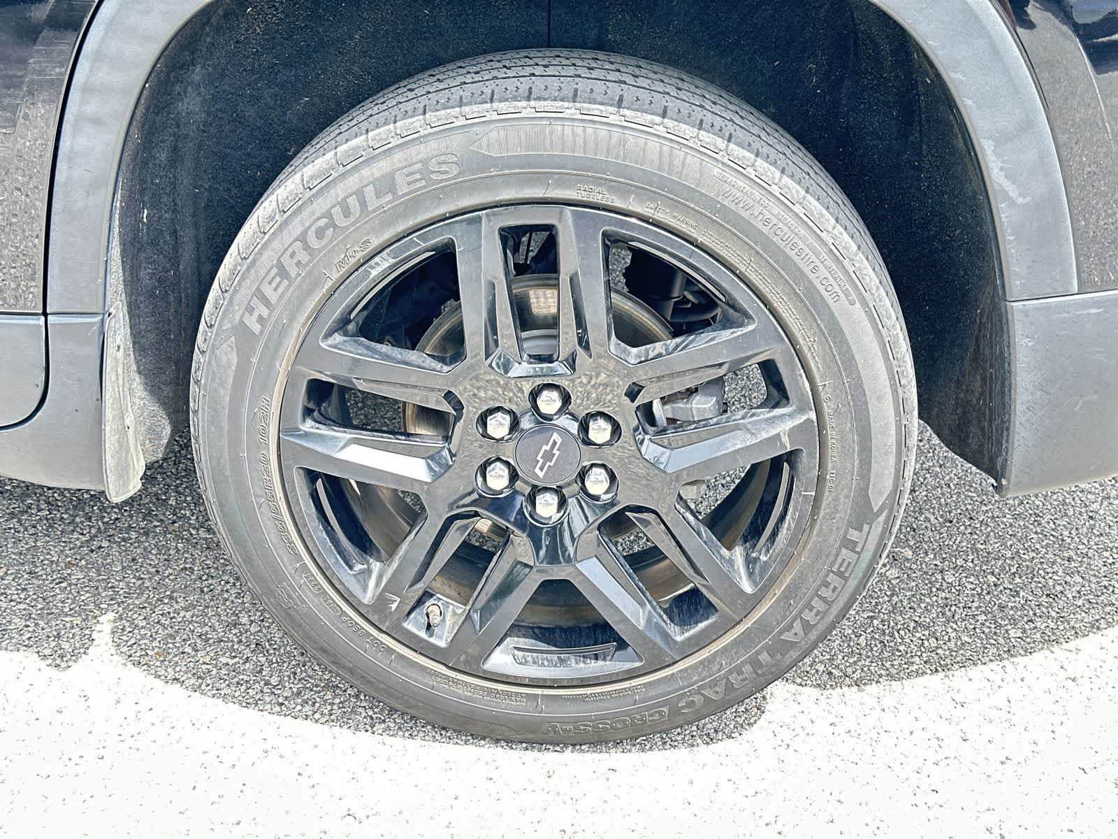 Thumbnail: 2019 Chevrolet Traverse - 12