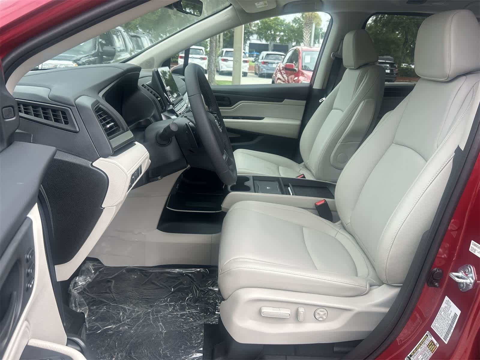 Thumbnail: 2025 Honda Odyssey - 13