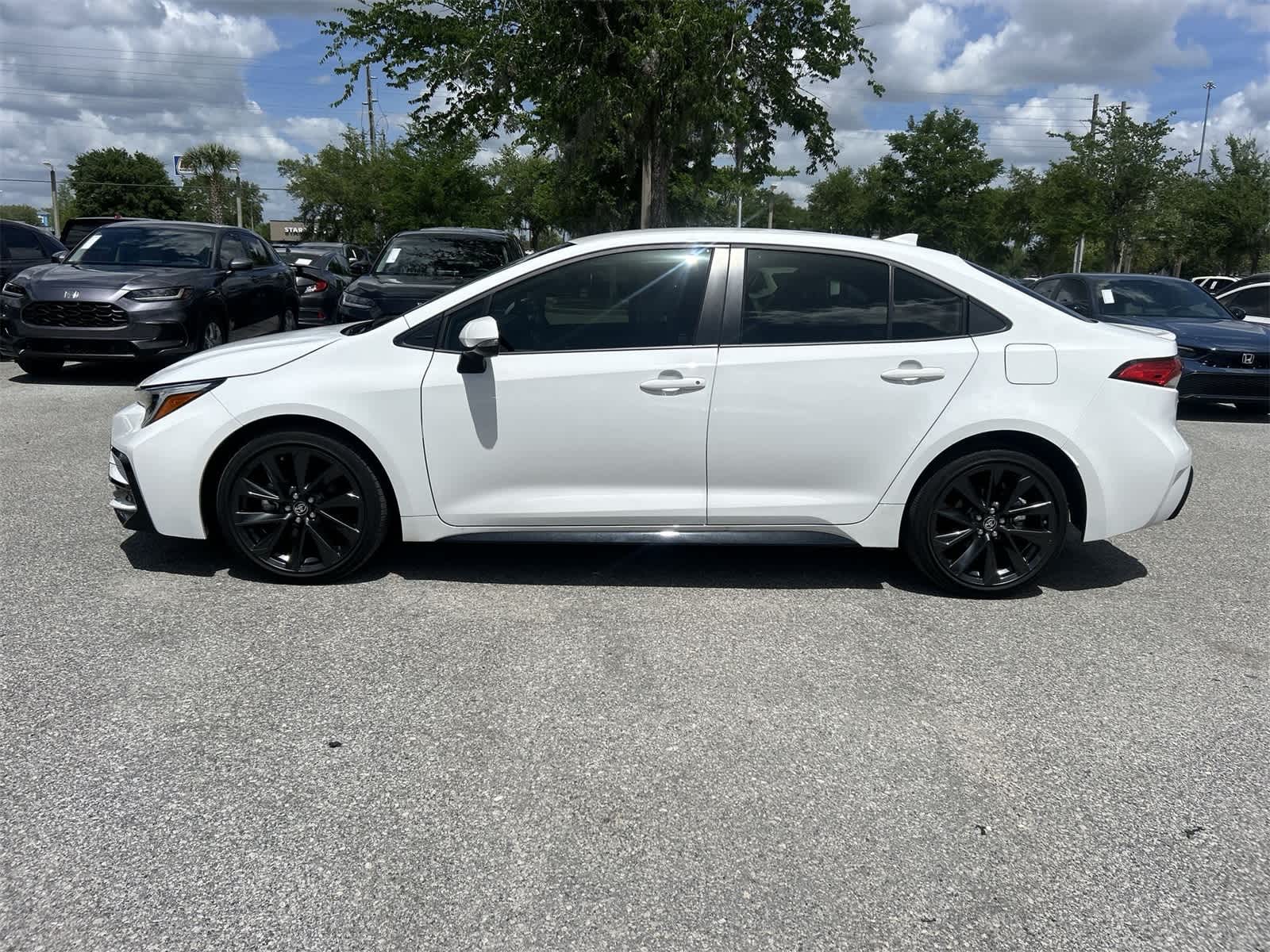 2023 Toyota Corolla SE 3