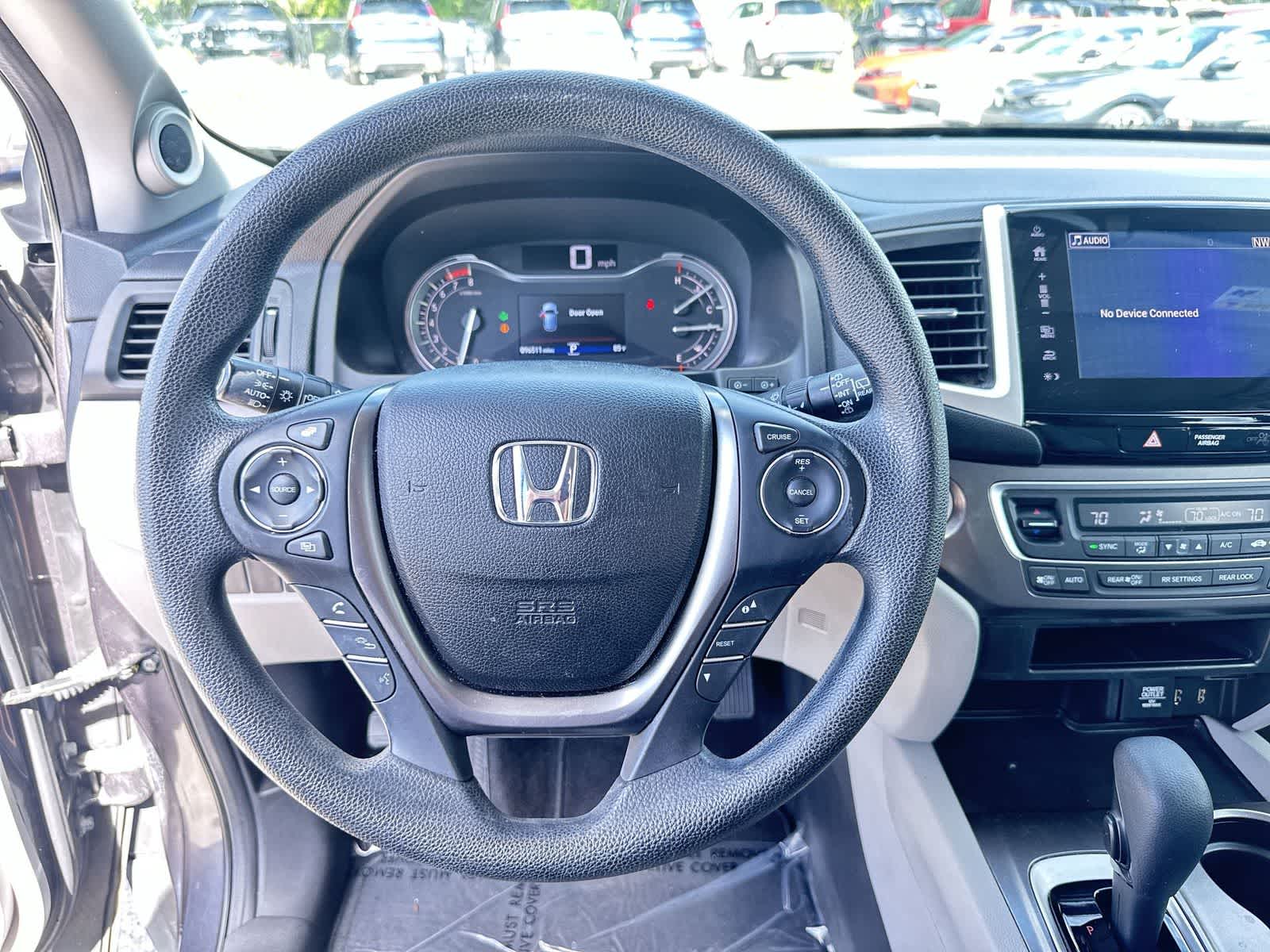 Thumbnail: 2017 Honda Pilot - 18