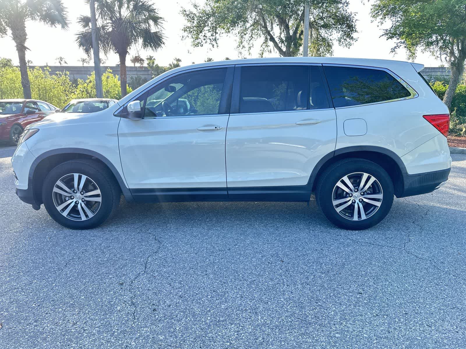 Thumbnail: 2018 Honda Pilot - 3