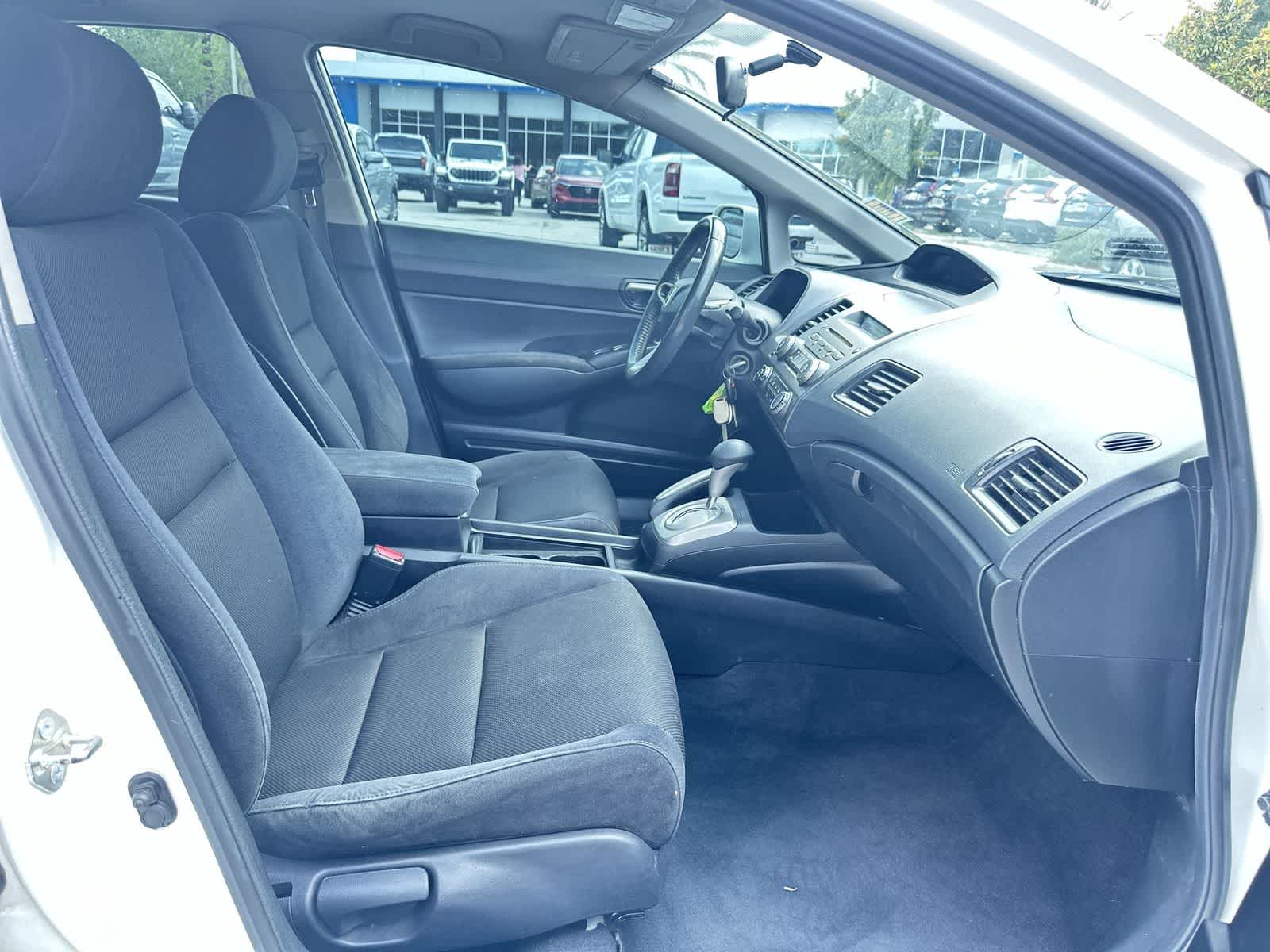 Thumbnail: 2011 Honda Civic - 17
