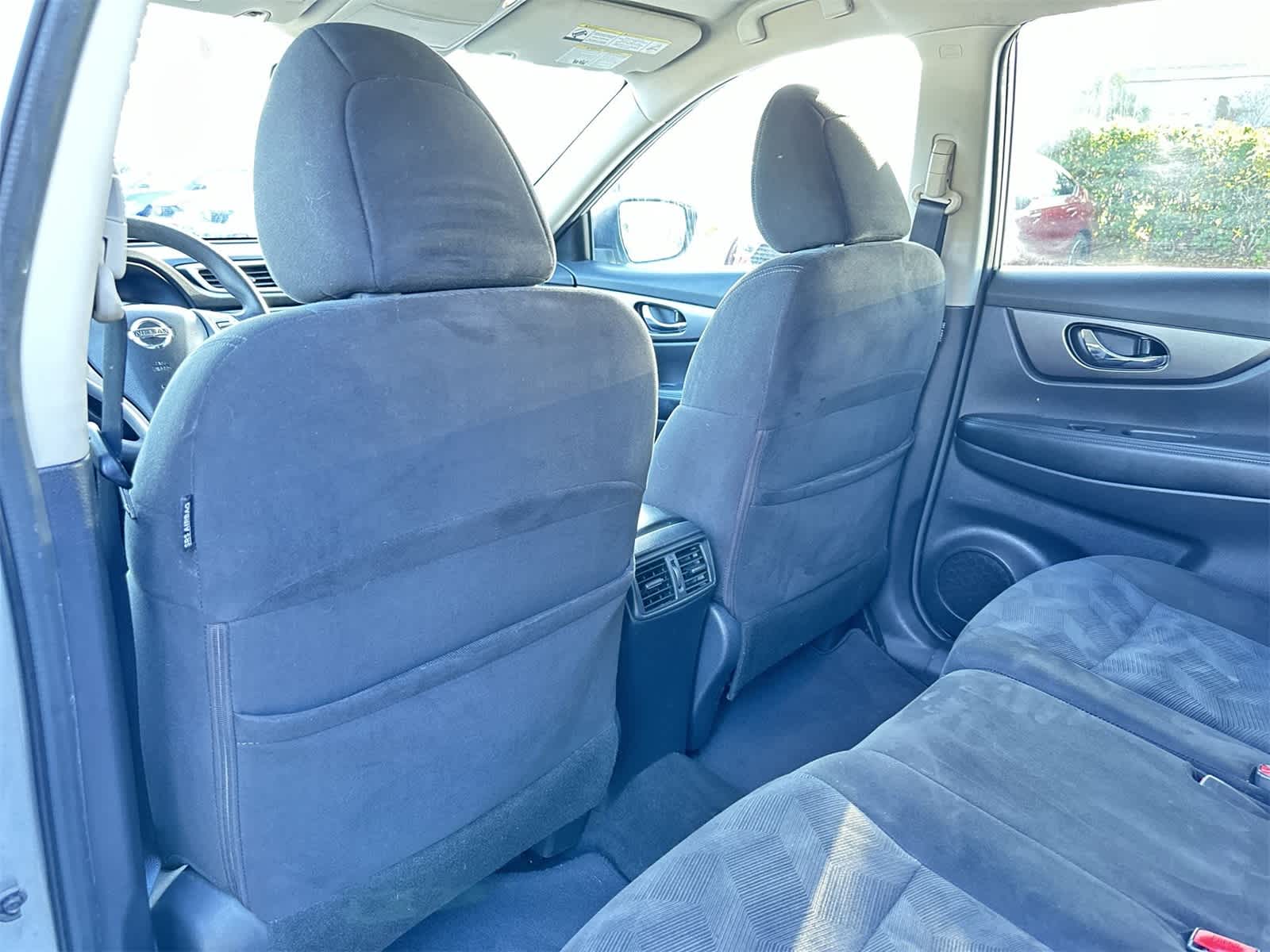 Thumbnail: 2015 Nissan Rogue - 14