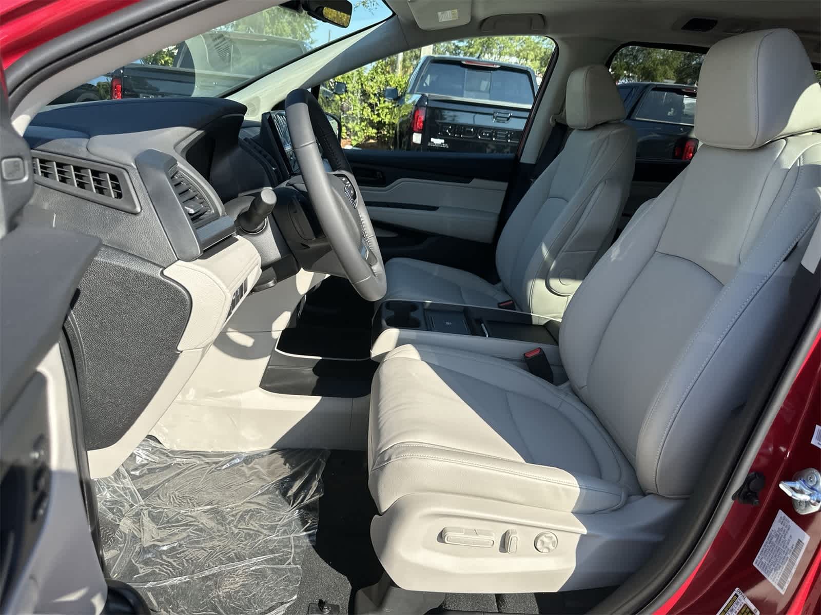 Thumbnail: 2026 Honda Odyssey - 13