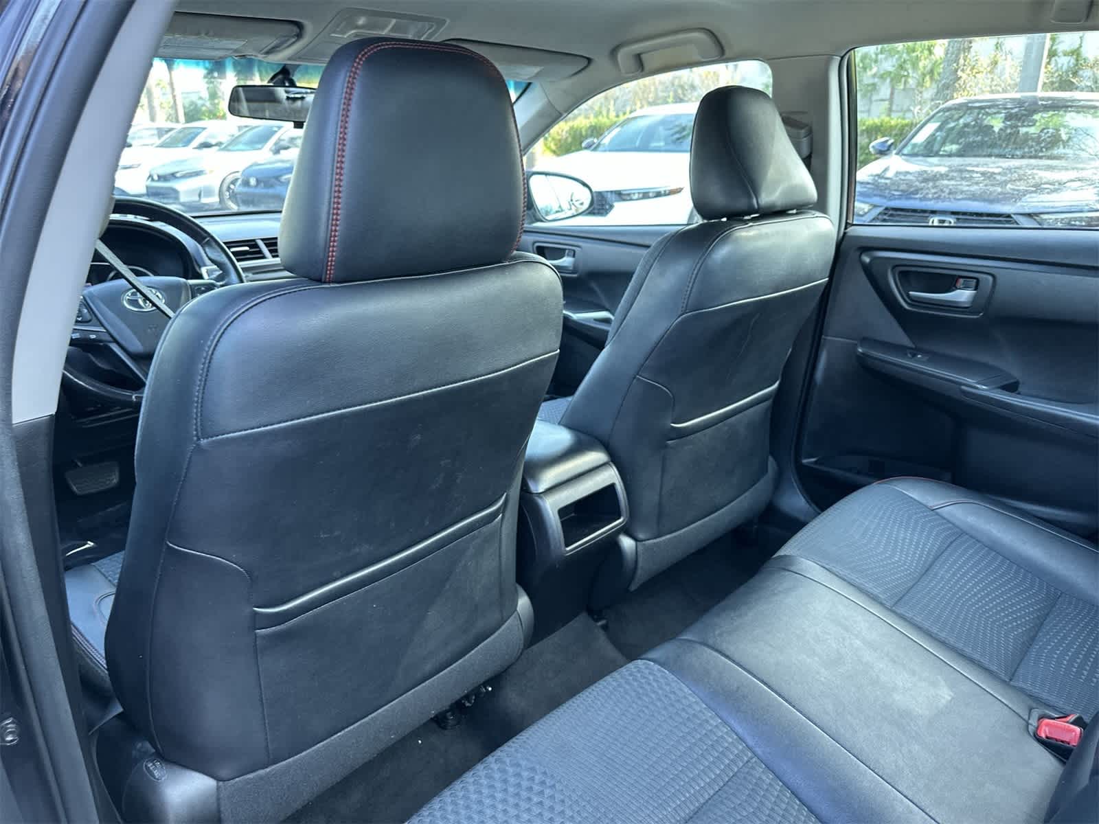 Thumbnail: 2015 Toyota Camry - 14