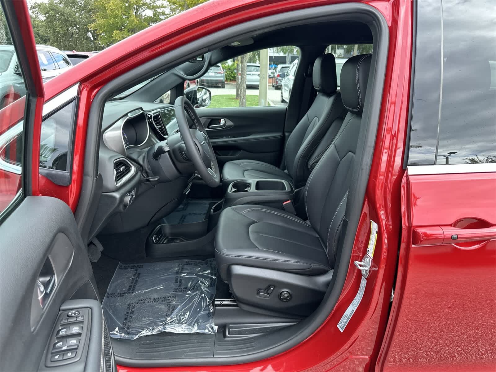 Thumbnail: 2025 Chrysler Voyager - 2