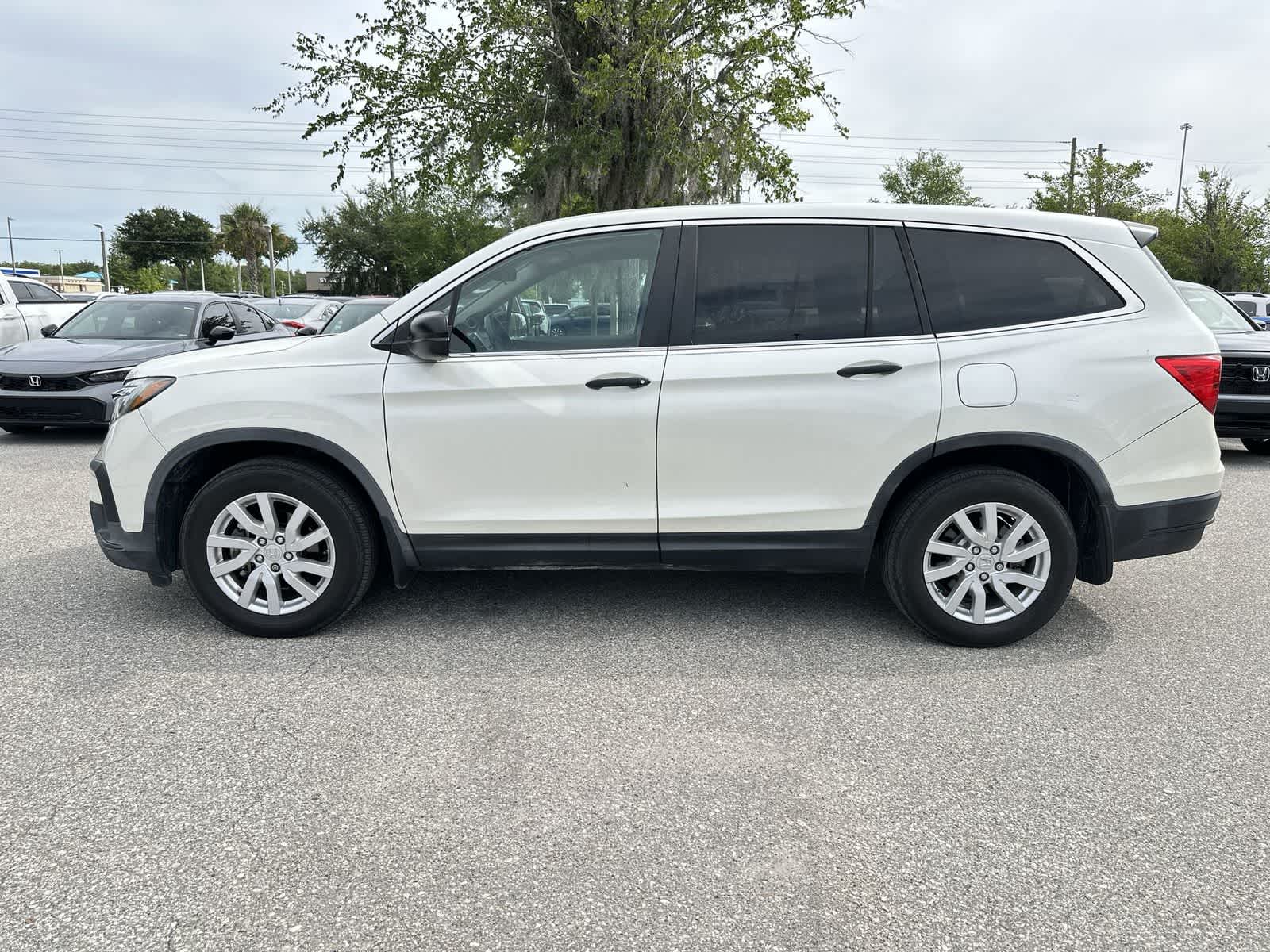 Thumbnail: 2019 Honda Pilot - 3