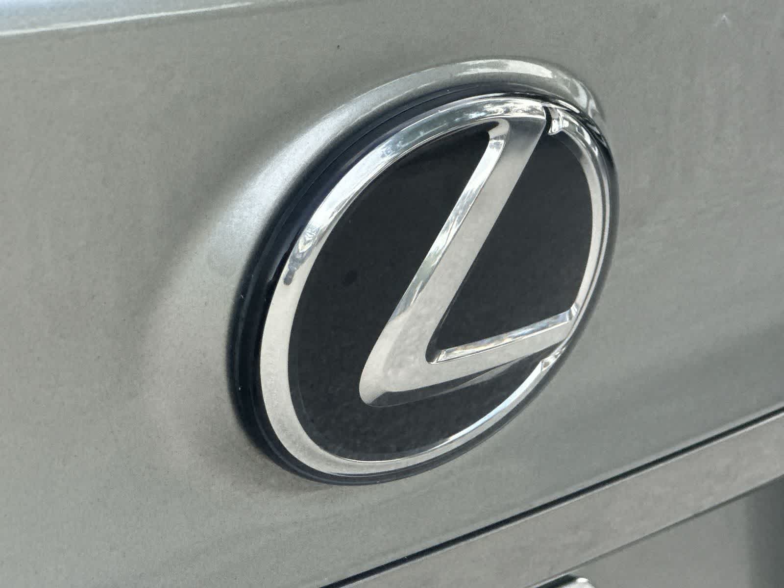 Thumbnail: 2019 Lexus RC - 10