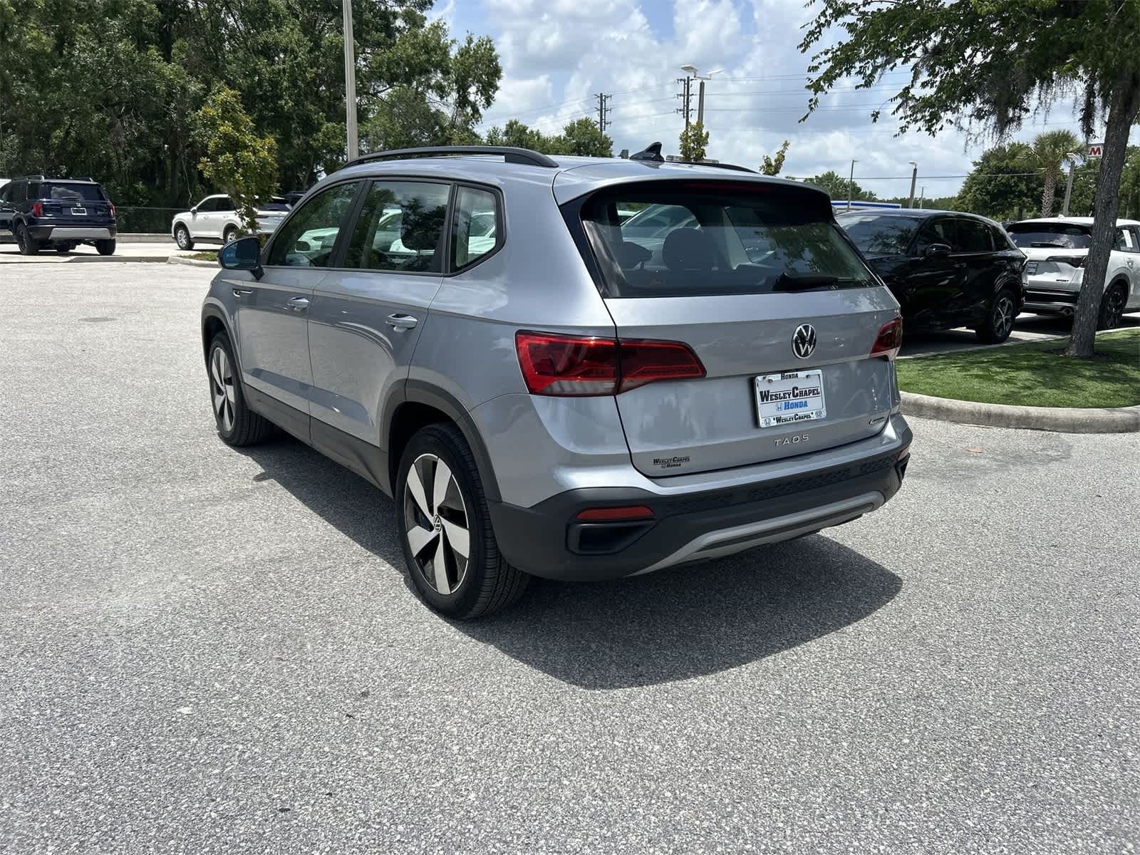Thumbnail: 2024 Volkswagen Taos - 4