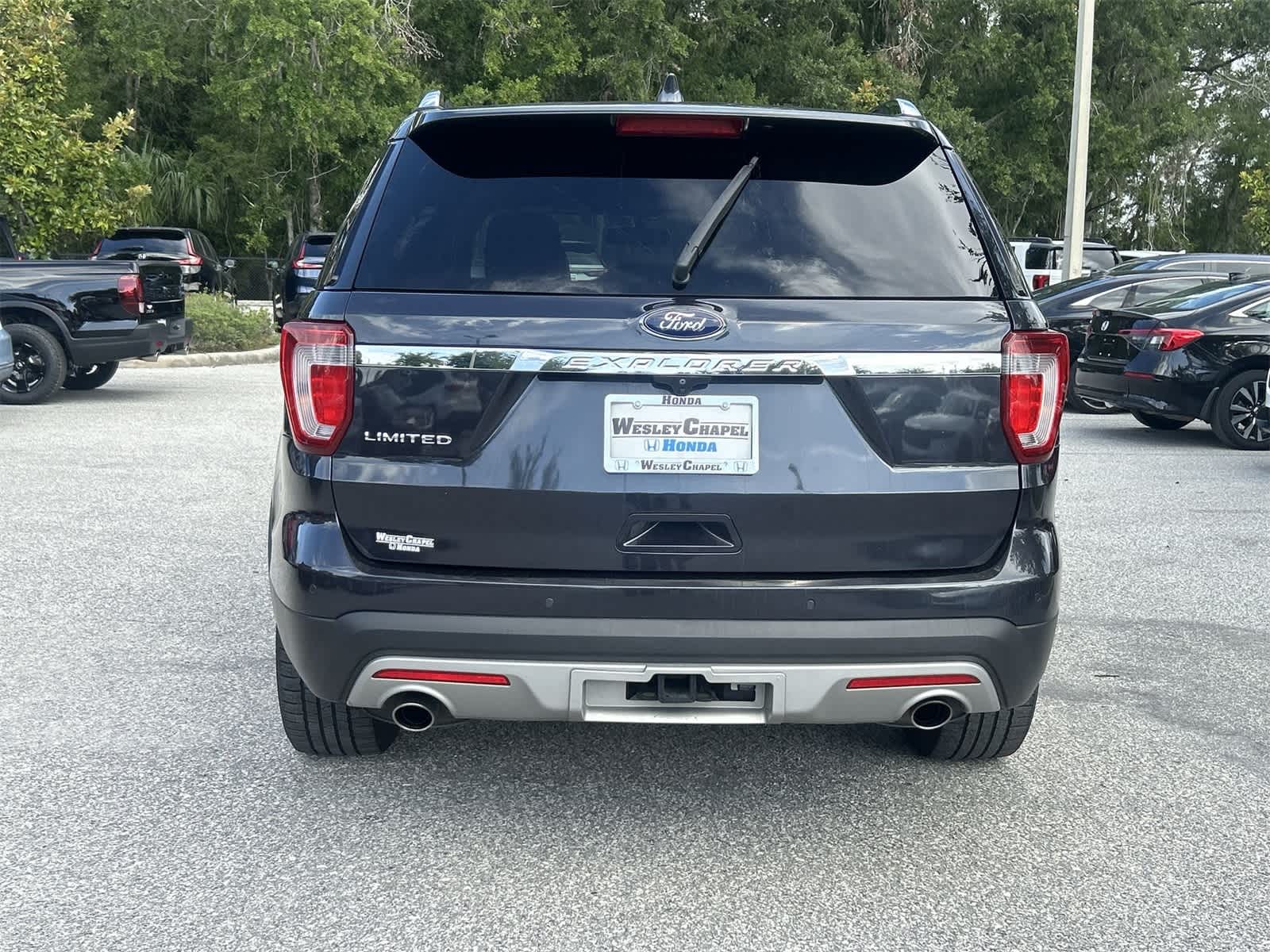 Thumbnail: 2017 Ford Explorer - 5