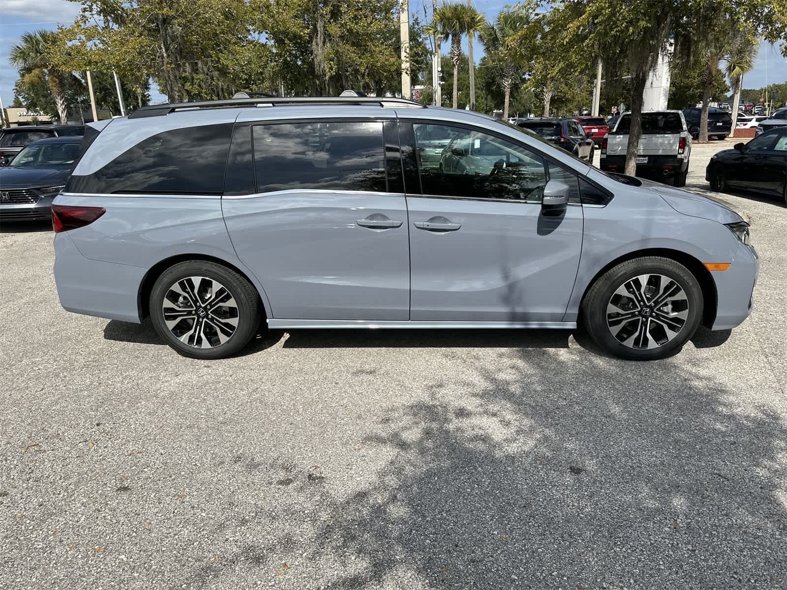 Thumbnail: 2026 Honda Odyssey - 7