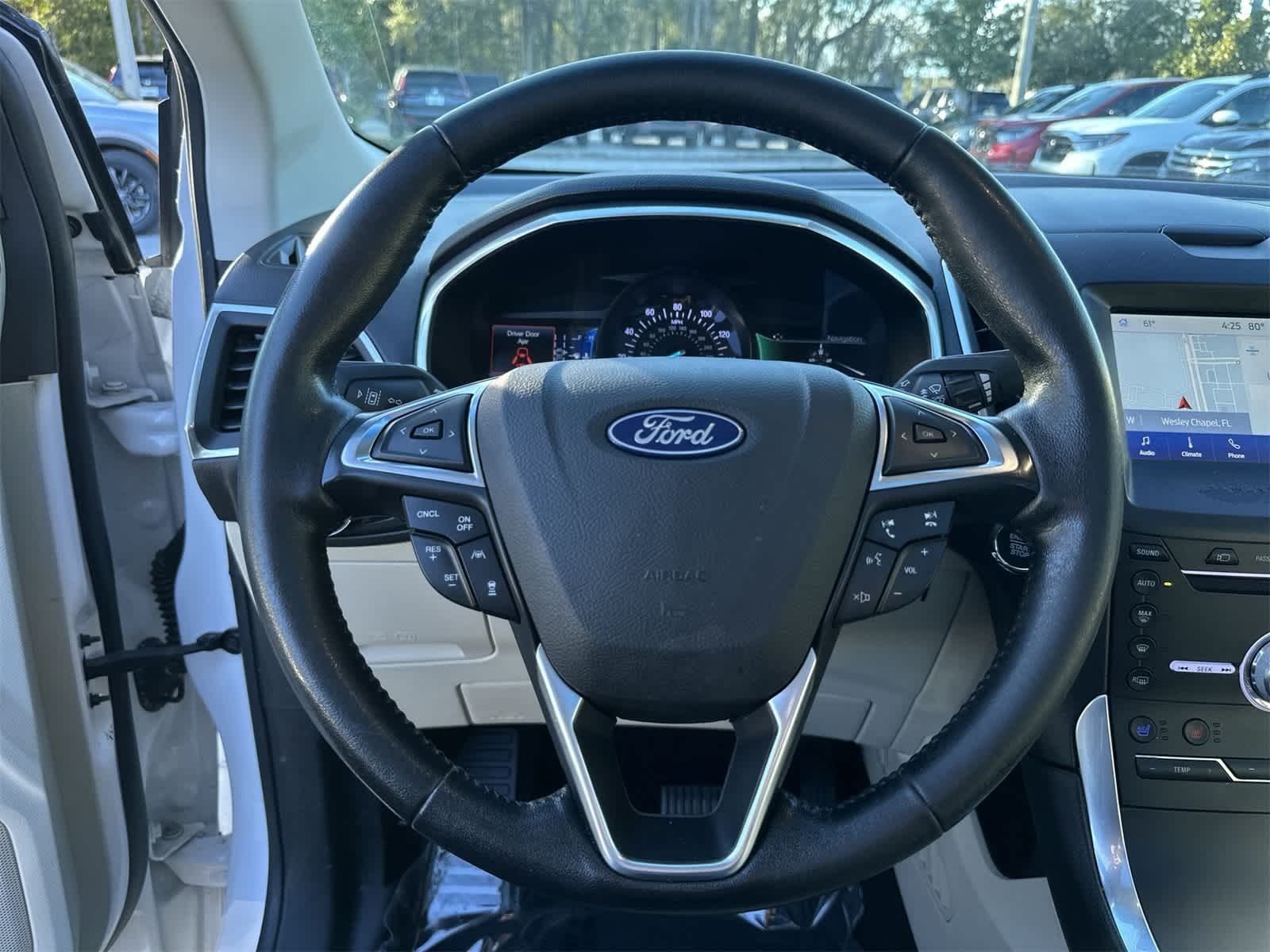 Thumbnail: 2019 Ford Edge - 18