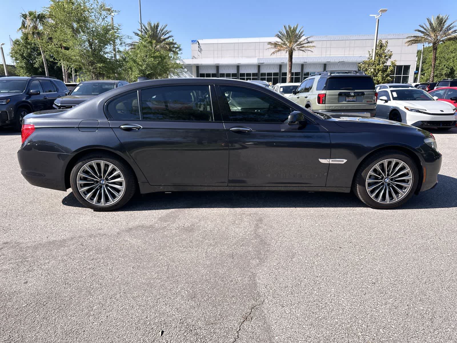 Thumbnail: 2011 BMW 7 Series - 7