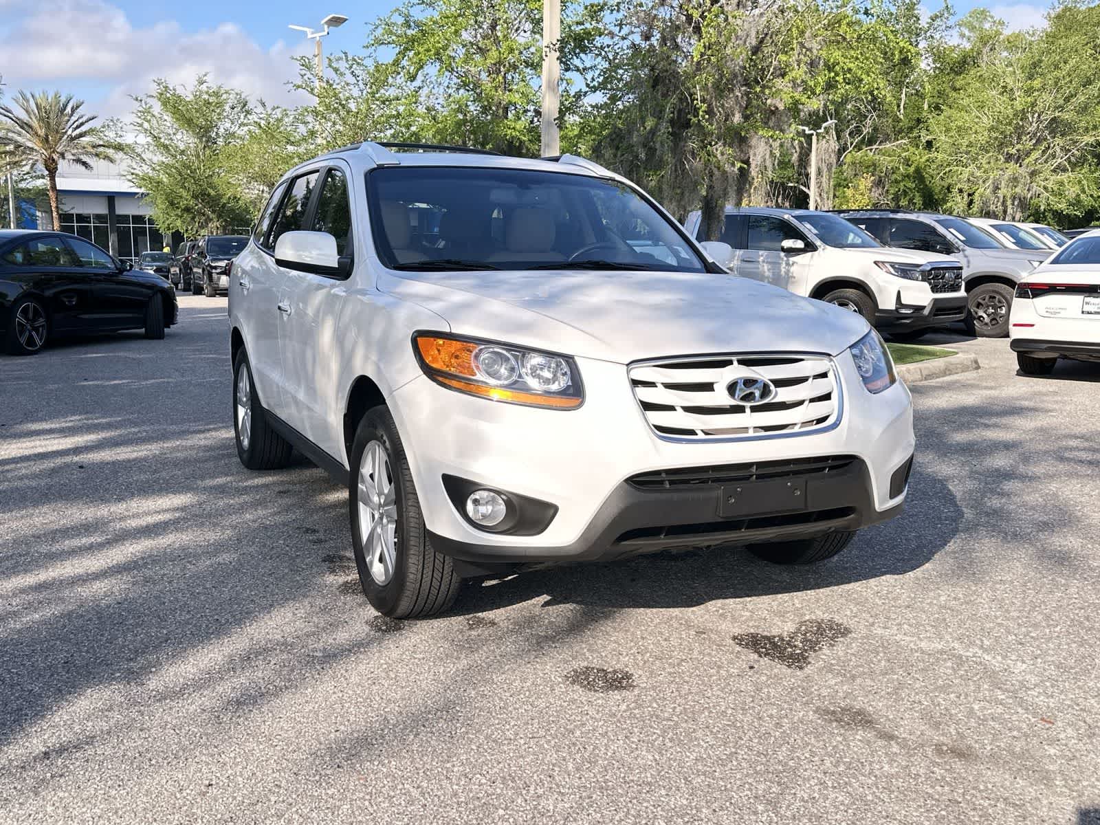 Thumbnail: 2011 Hyundai Santa Fe - 8