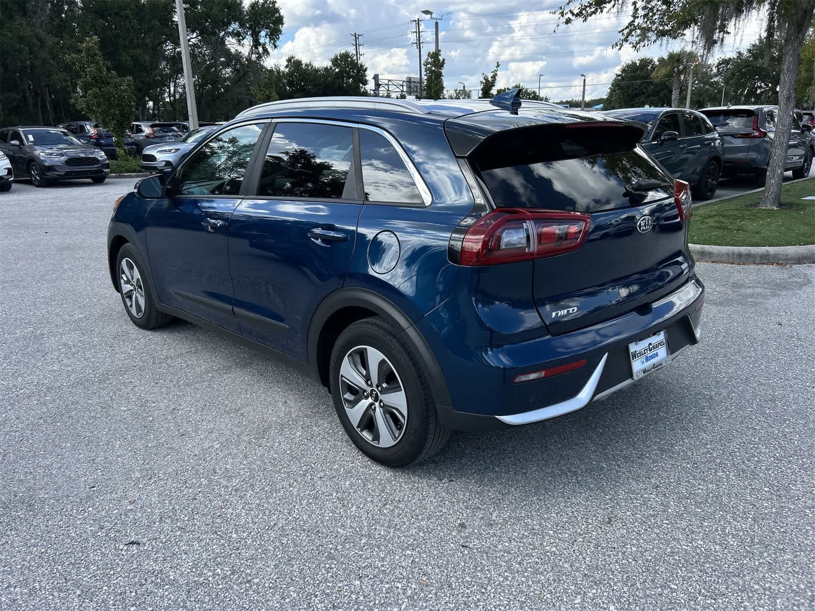 Thumbnail: 2018 Kia Niro - 4