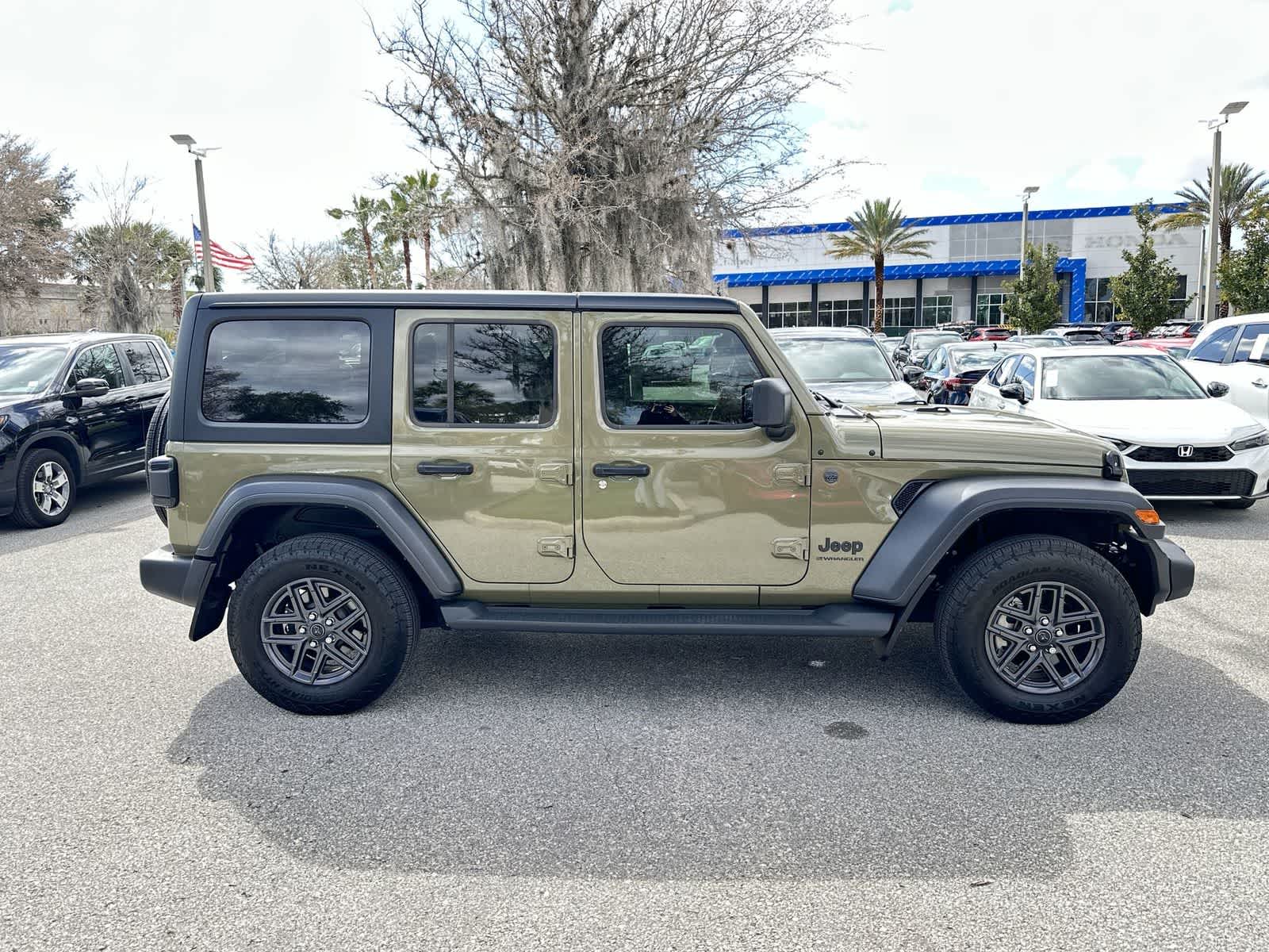 Thumbnail: 2025 Jeep Wrangler - 7