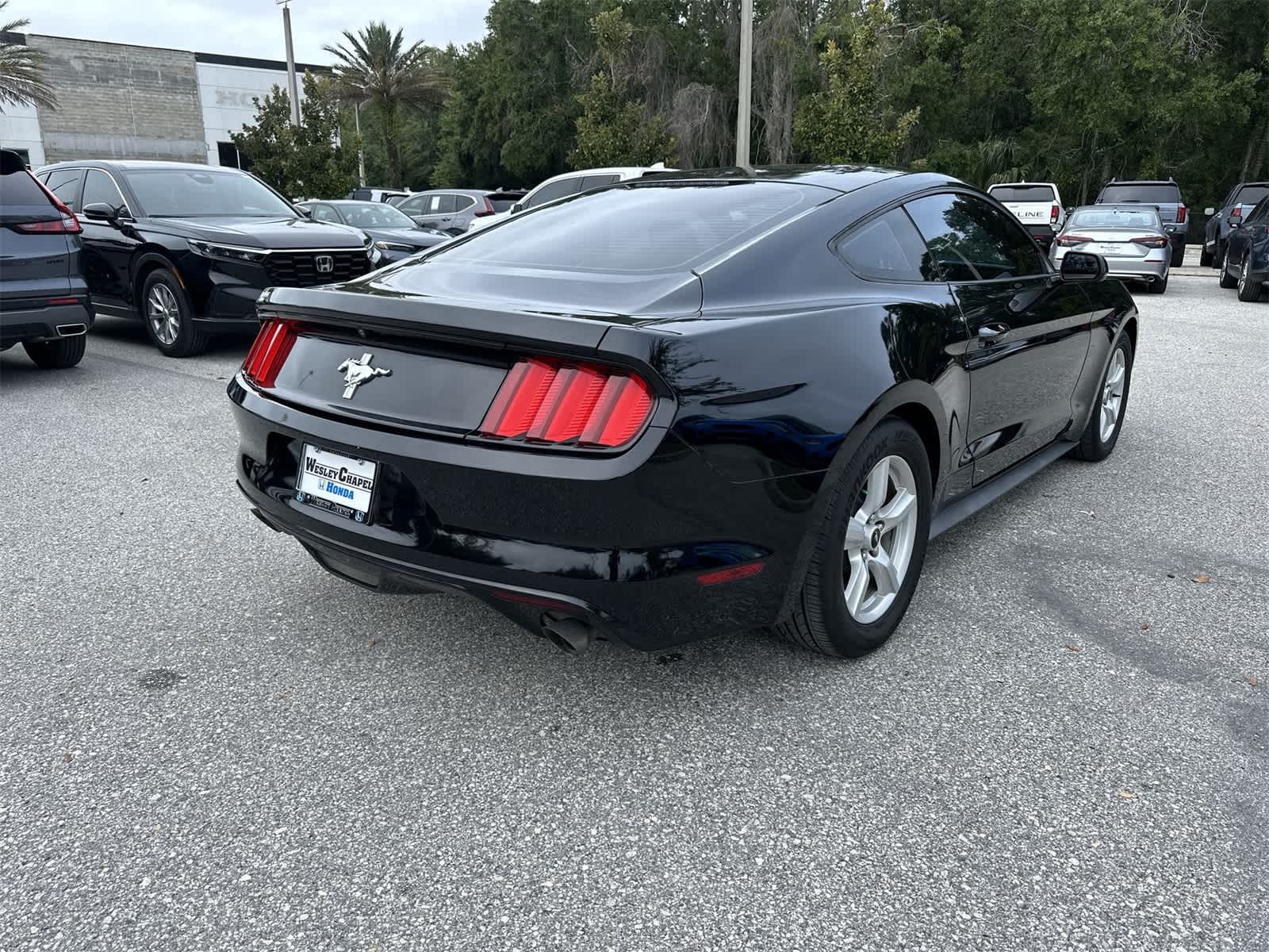 Thumbnail: 2017 Ford Mustang - 6
