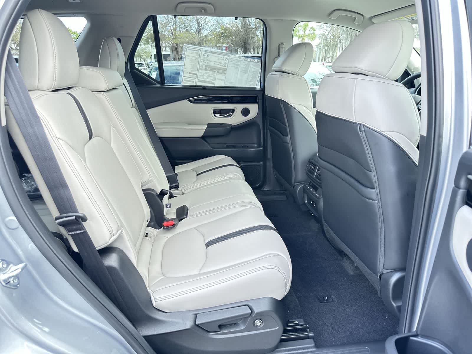 Thumbnail: 2026 Honda Pilot - 16