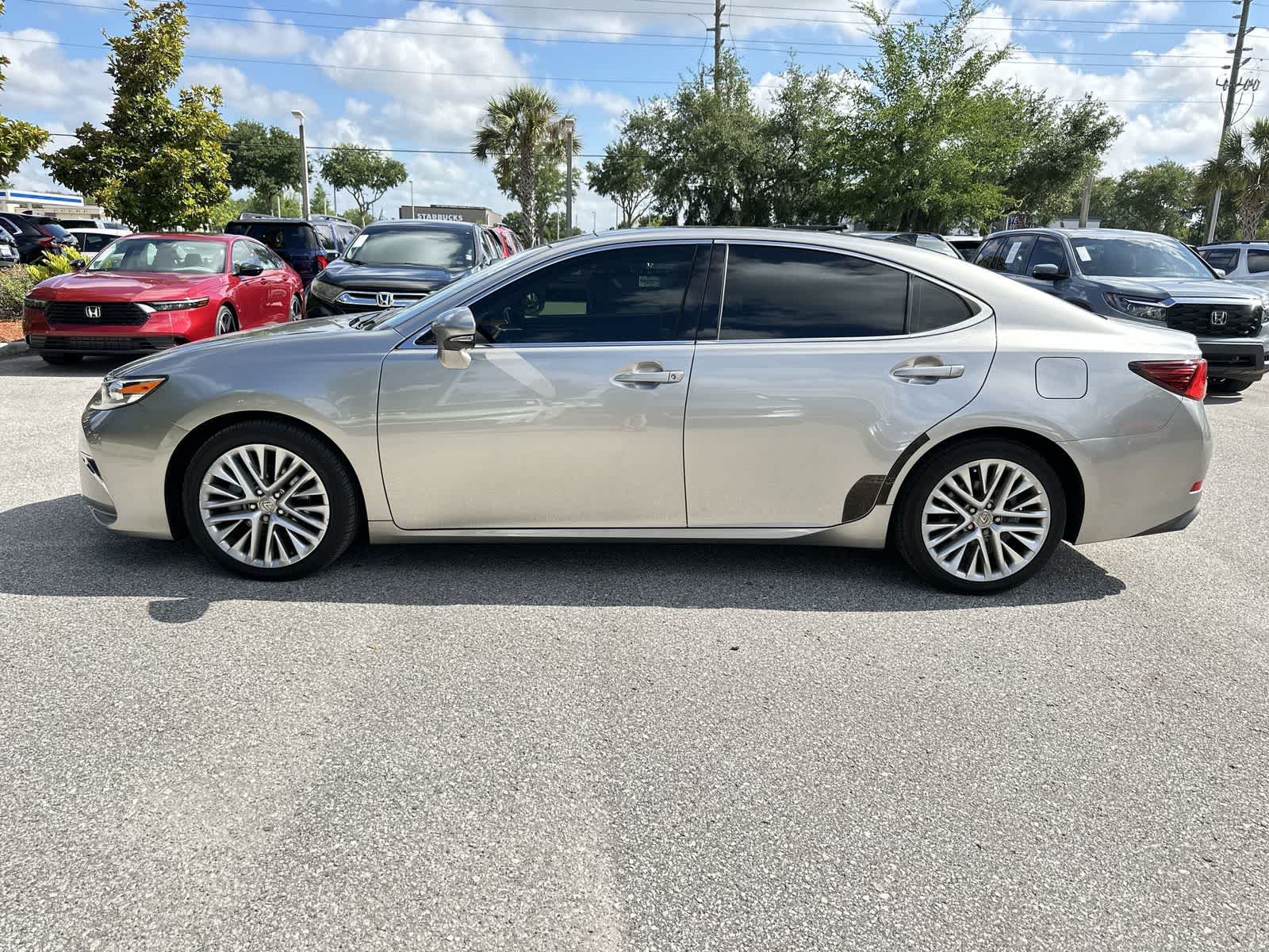 Thumbnail: 2016 Lexus ES - 3