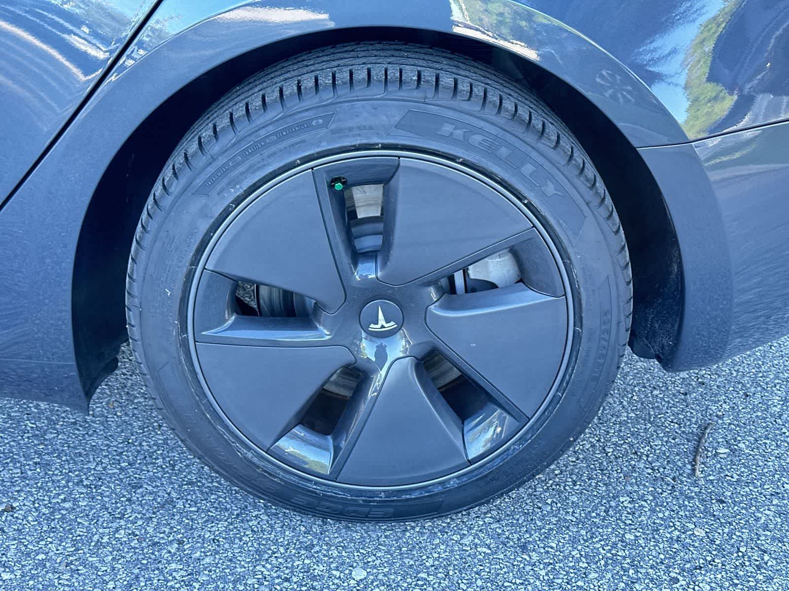 Thumbnail: 2023 Tesla Model 3 - 12