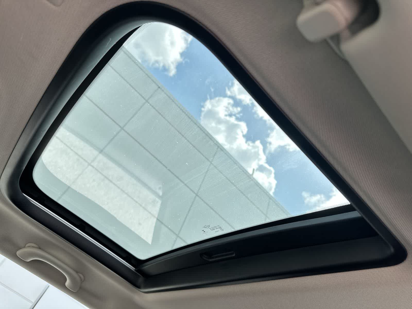 Thumbnail: 2019 MINI Cooper Hardtop - 13