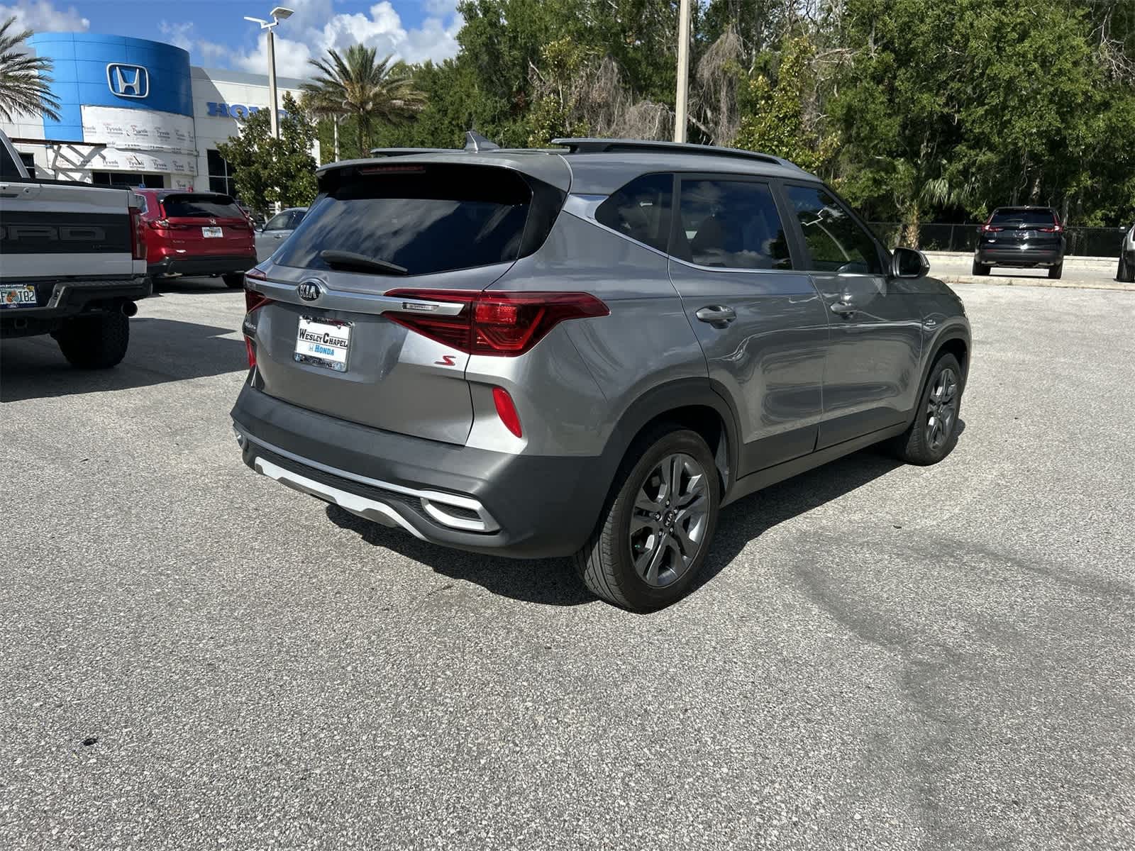 Thumbnail: 2021 Kia Seltos - 6