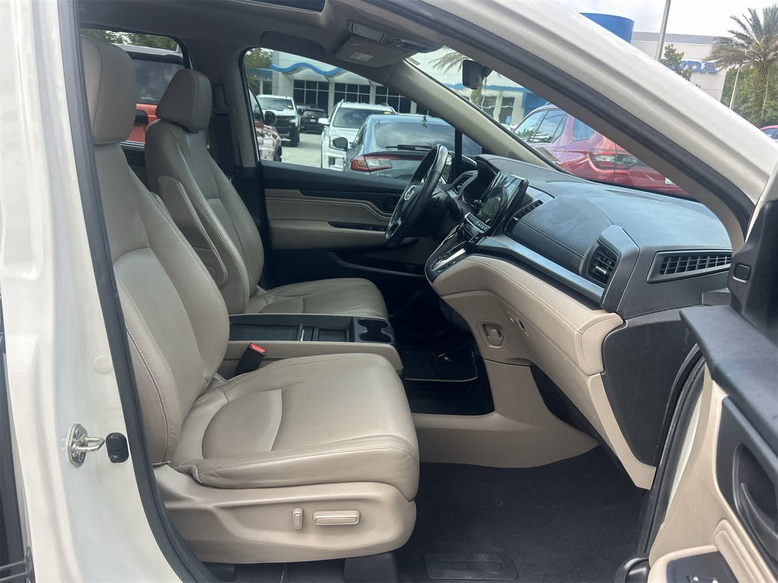 Thumbnail: 2019 Honda Odyssey - 20