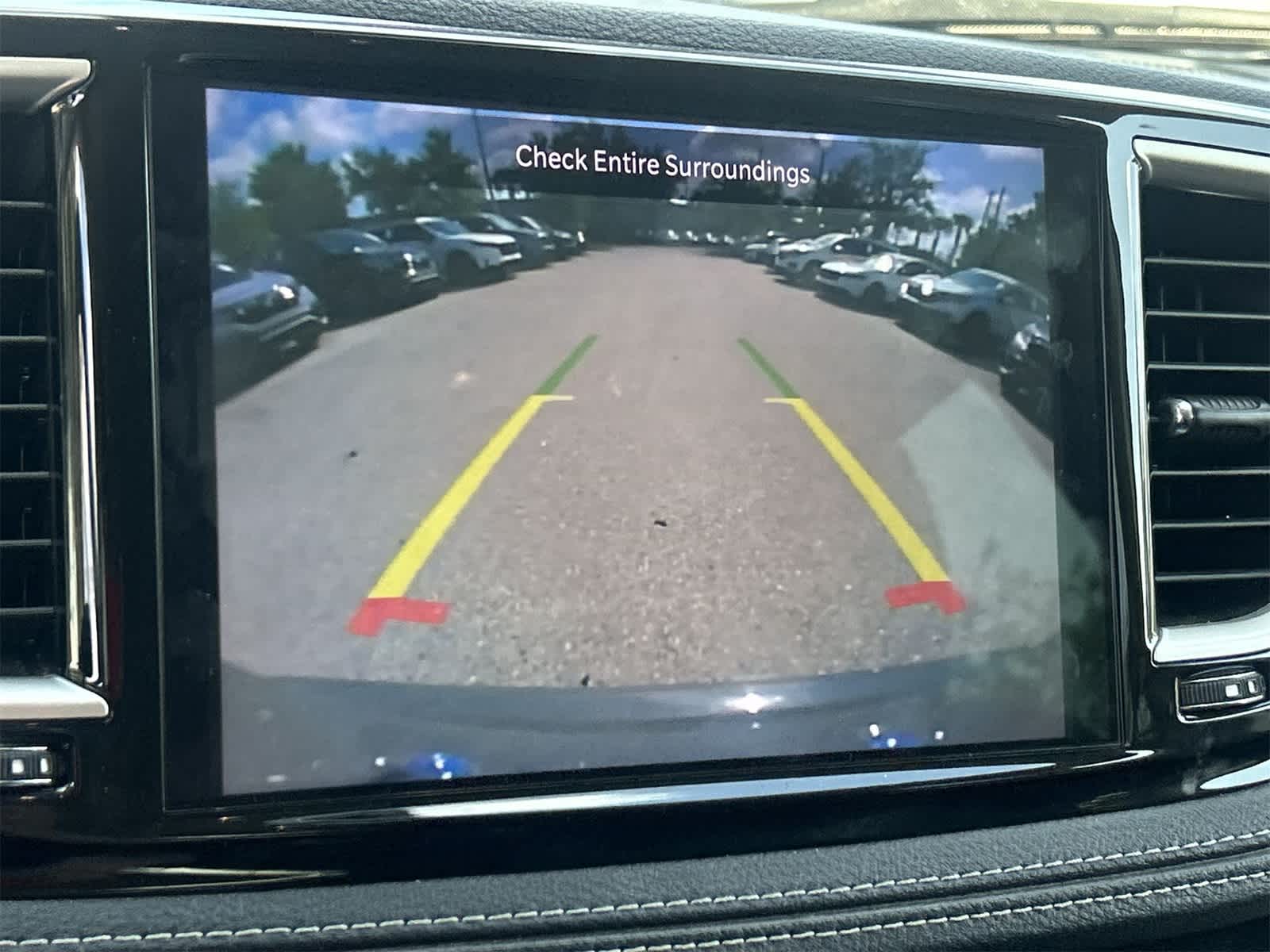 2023 Chrysler Pacifica Hybrid Touring L 19