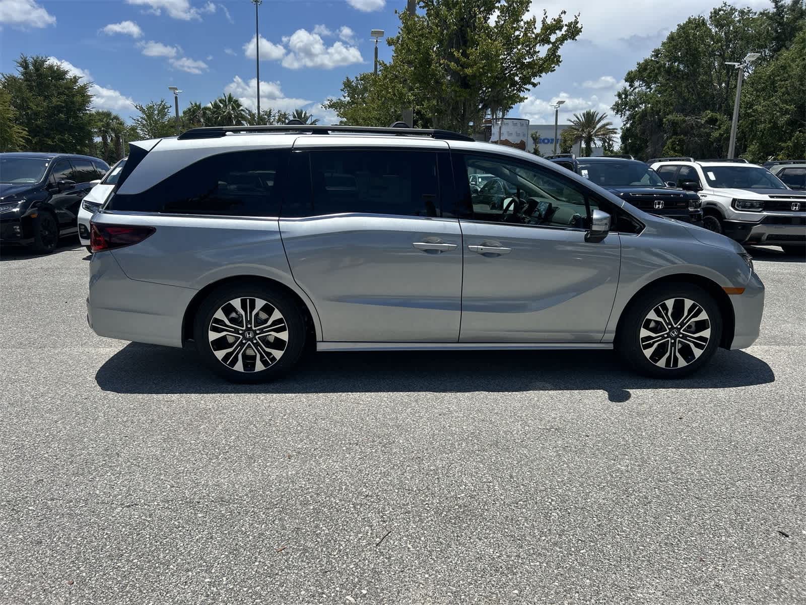 Thumbnail: 2026 Honda Odyssey - 7