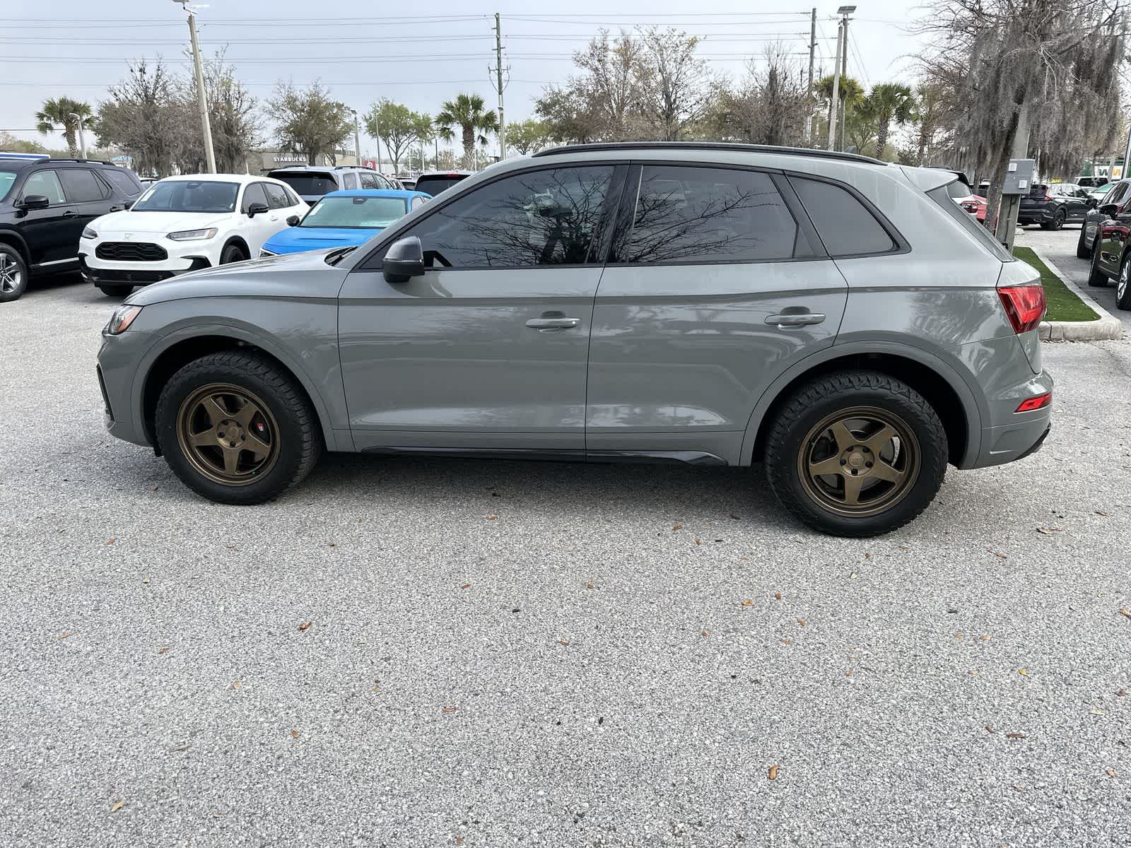 Thumbnail: 2021 Audi SQ5 - 3