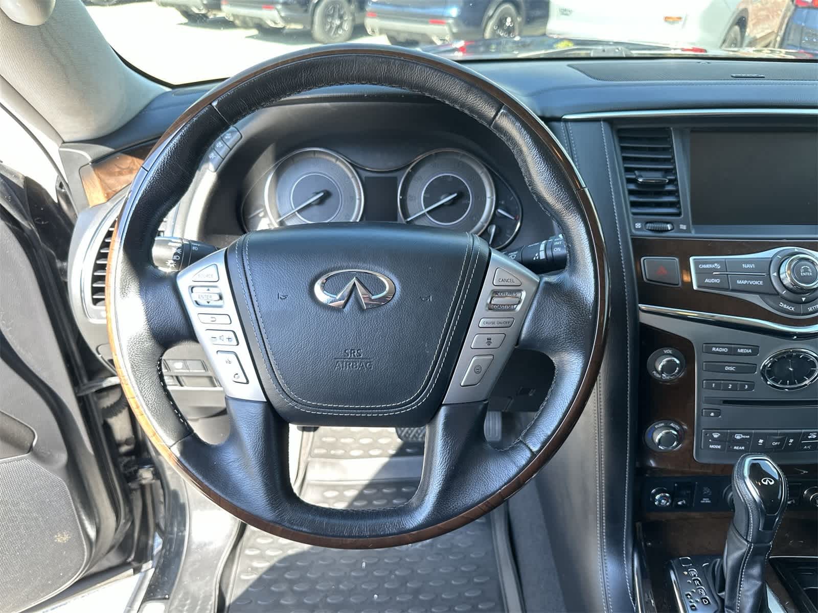 Thumbnail: 2018 INFINITI QX80 - 18