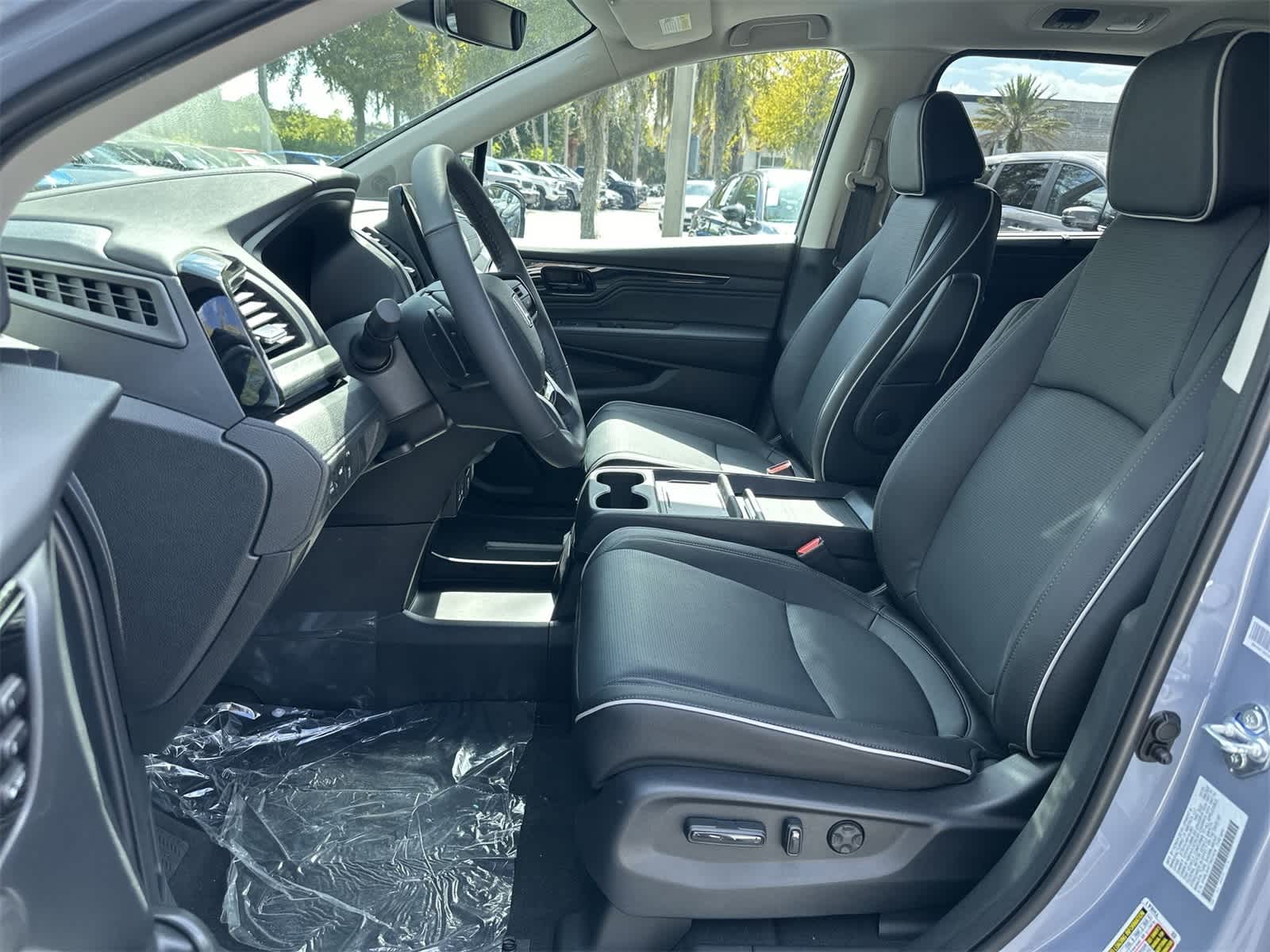 Thumbnail: 2026 Honda Odyssey - 13