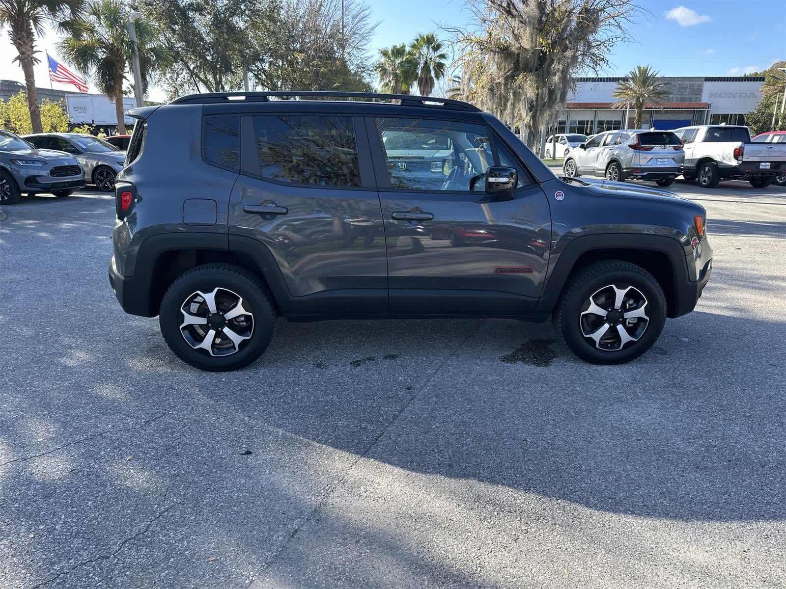 Thumbnail: 2022 Jeep Renegade - 7