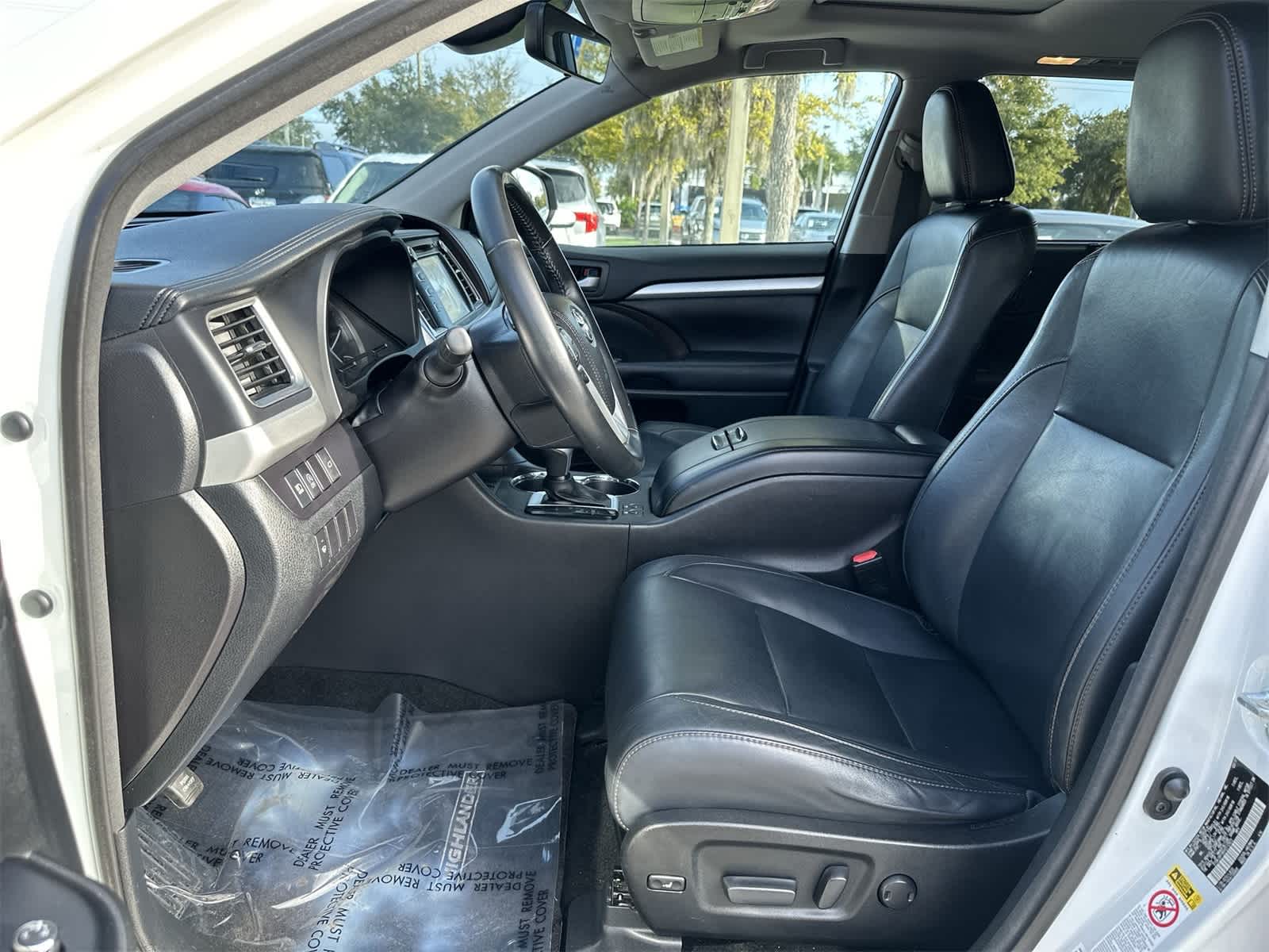 Thumbnail: 2017 Toyota Highlander - 13