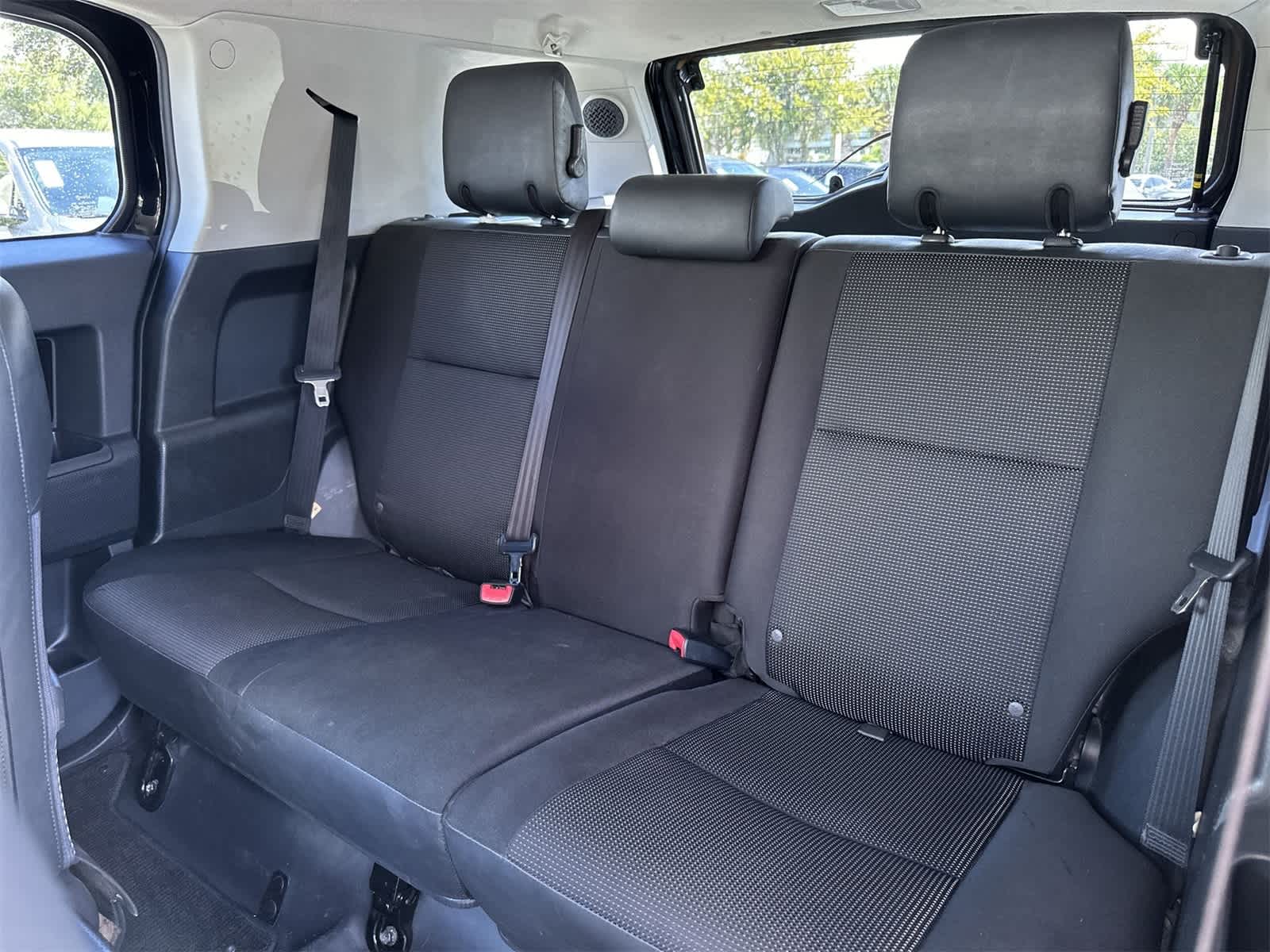 Thumbnail: 2014 Toyota FJ Cruiser - 14