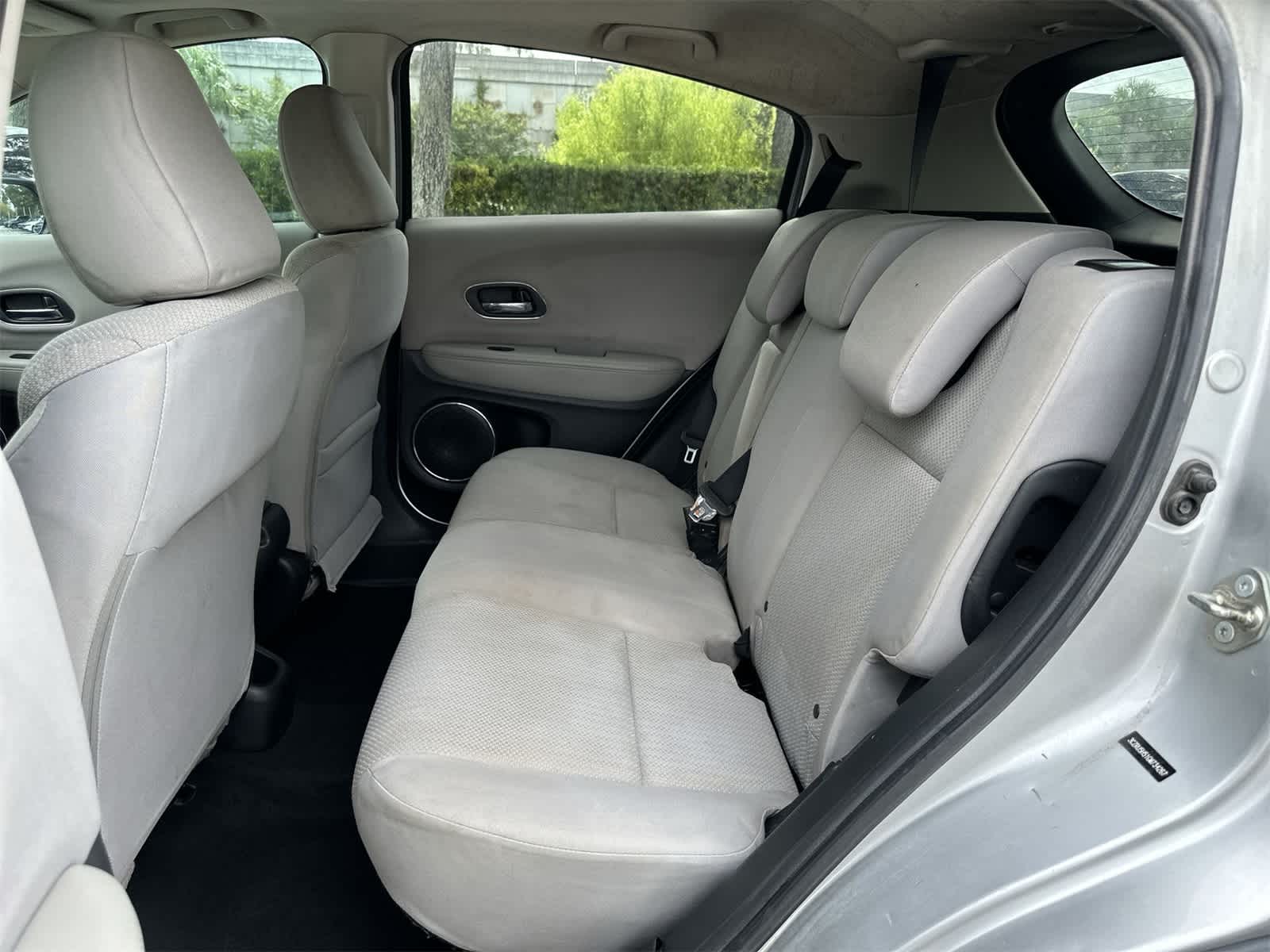 Thumbnail: 2016 Honda HR-V - 15