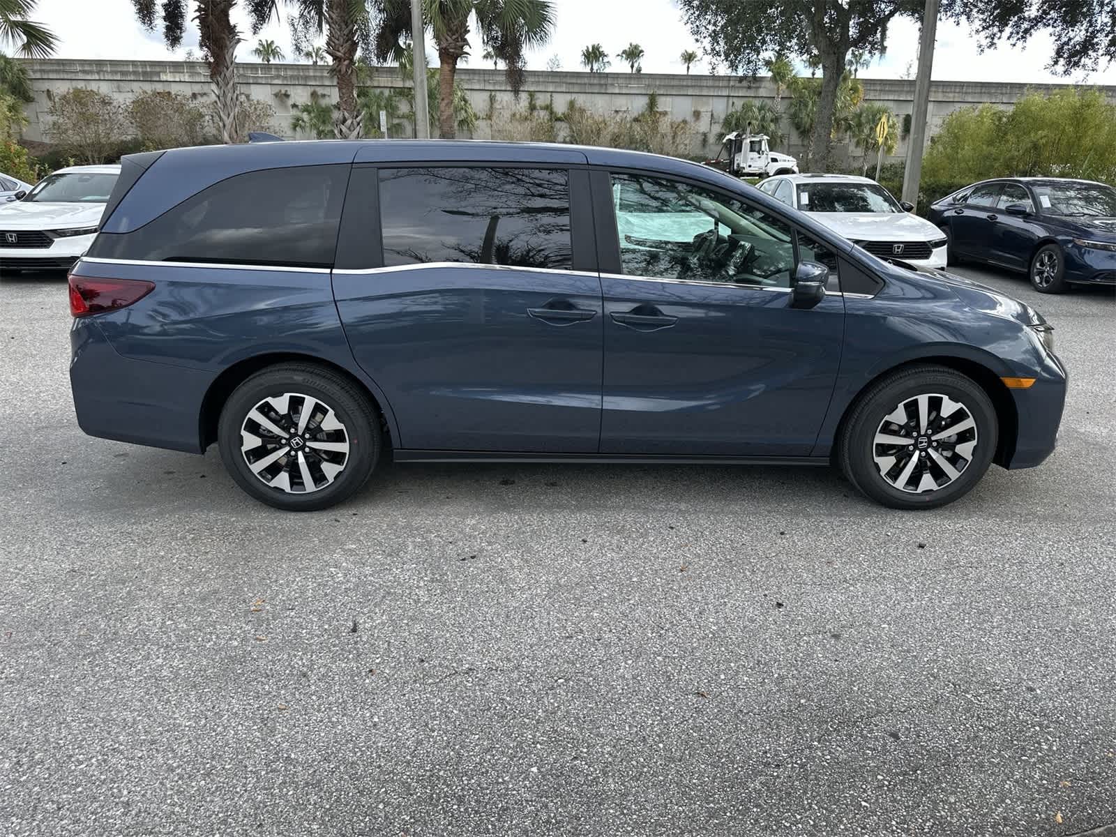 Thumbnail: 2026 Honda Odyssey - 7