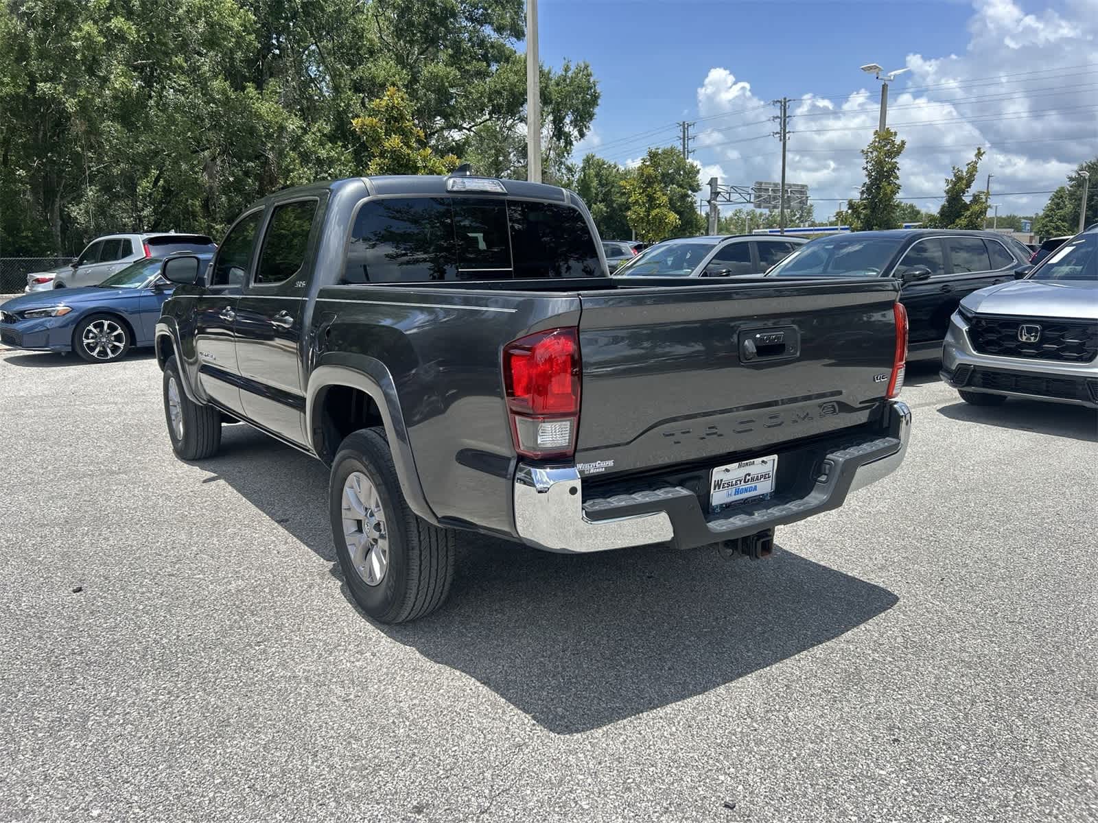 Thumbnail: 2019 Toyota Tacoma - 4