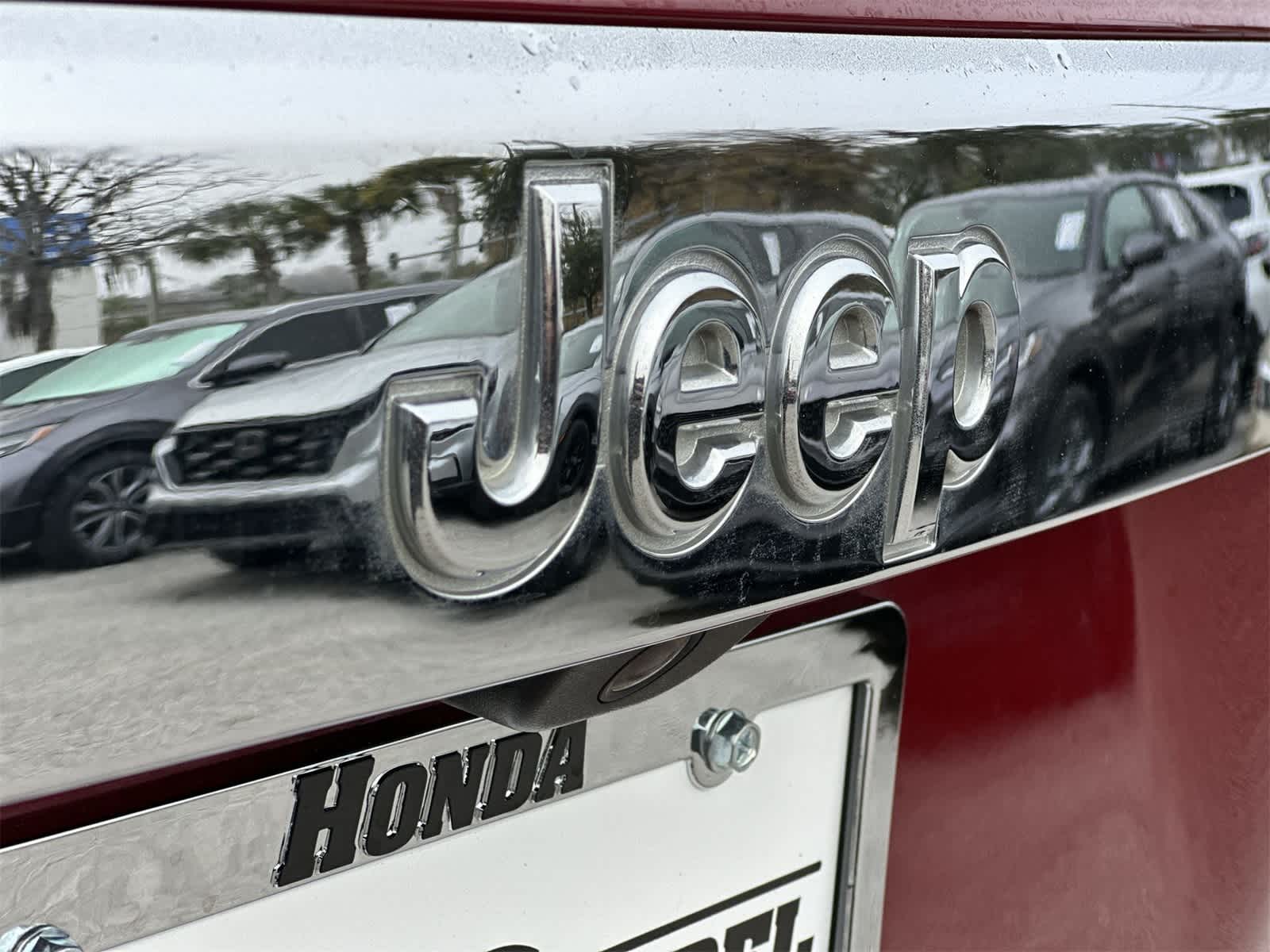 Thumbnail: 2012 Jeep Grand Cherokee - 10