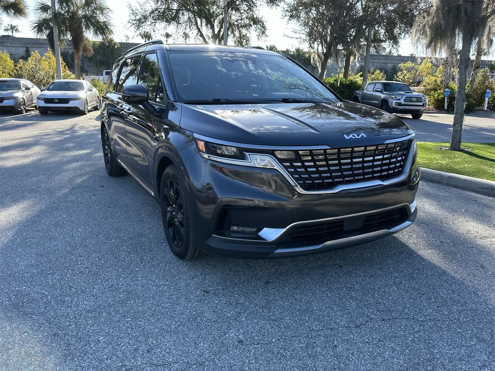 Thumbnail: 2024 Kia Carnival - 8